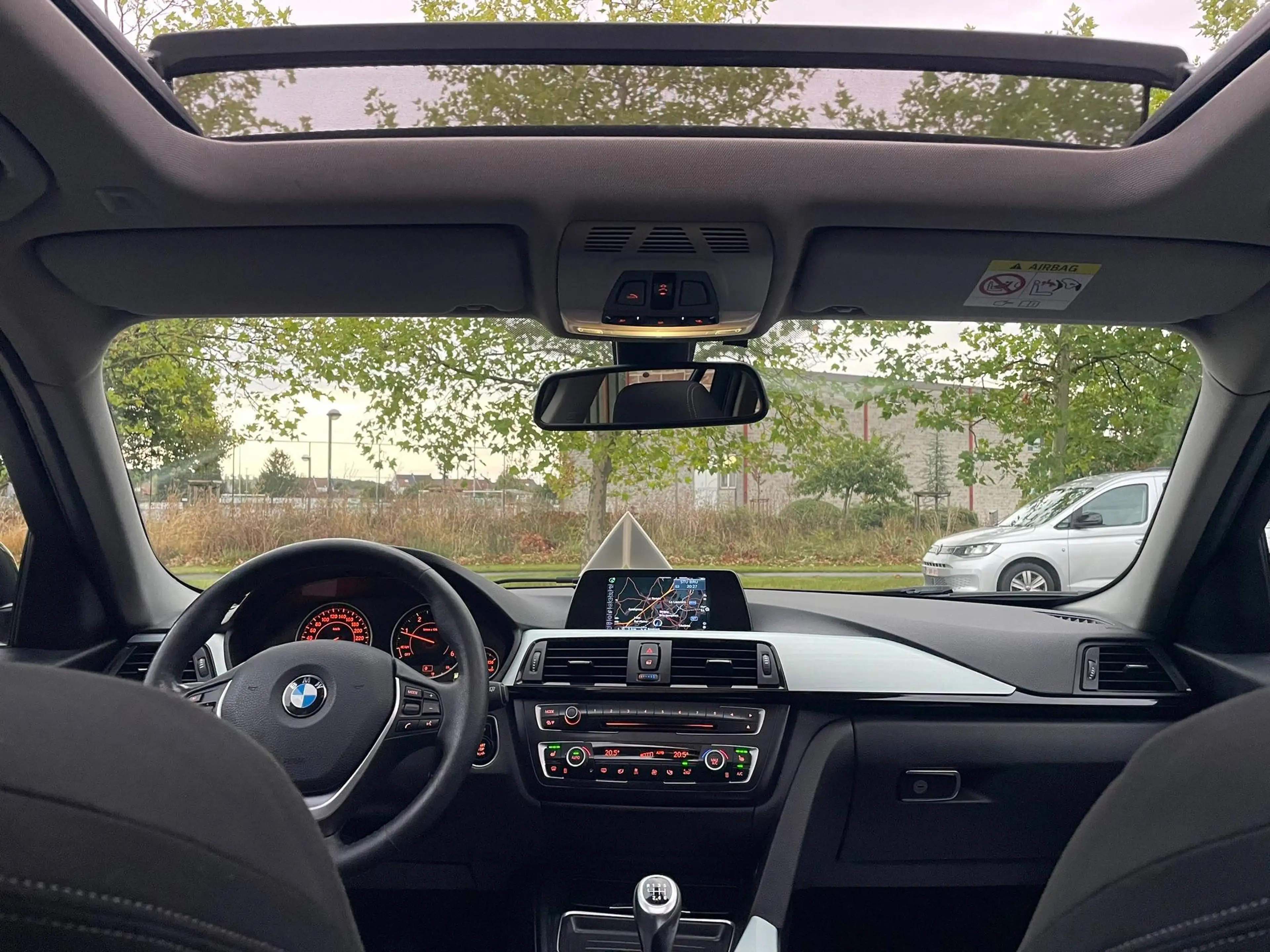 BMW 316 🏴D SPORT-TOURING-PANO⚠️ÉTAT NEUF⚠️ — photo 13