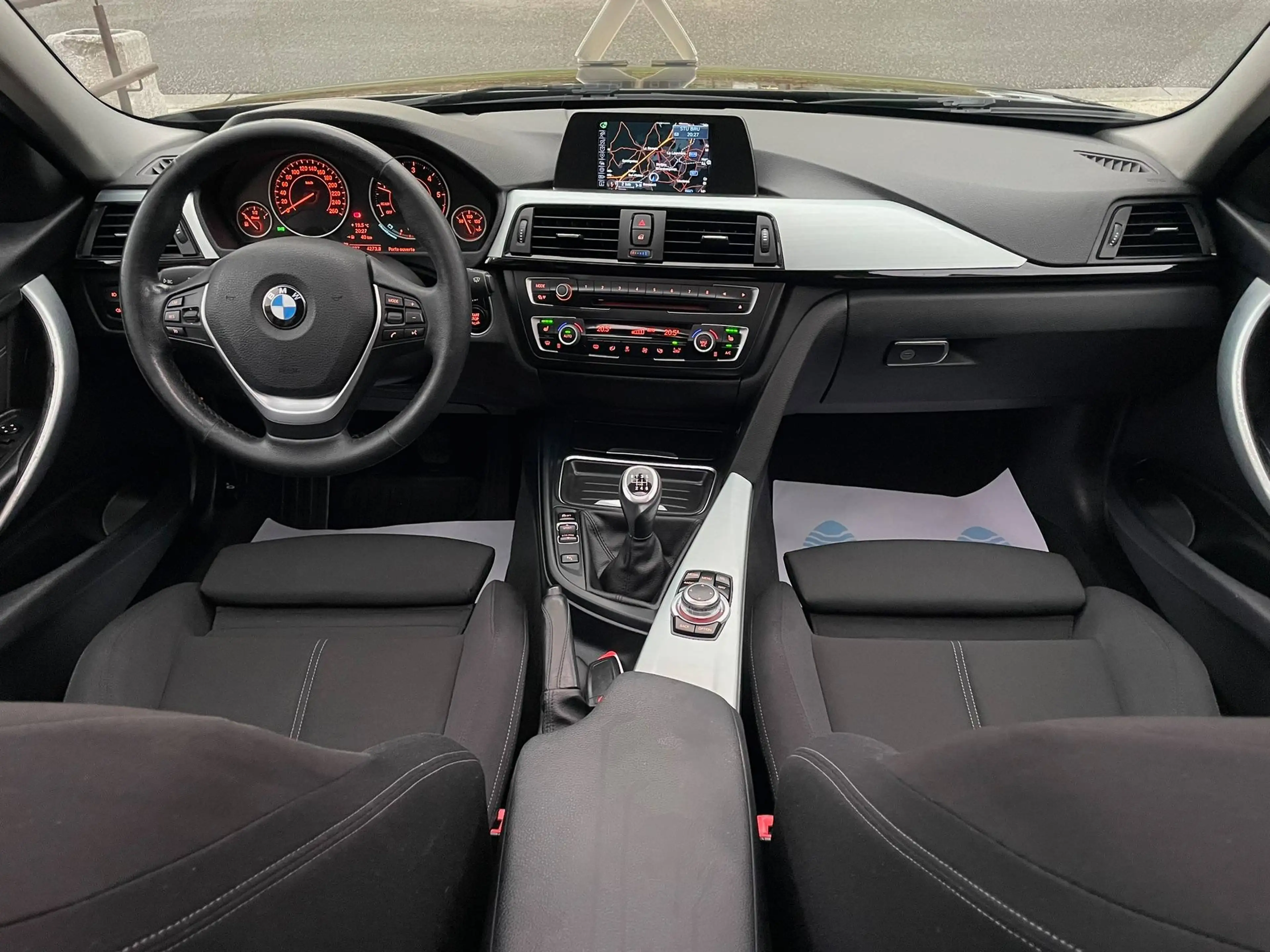 BMW 316 🏴D SPORT-TOURING-PANO⚠️ÉTAT NEUF⚠️ — photo 12