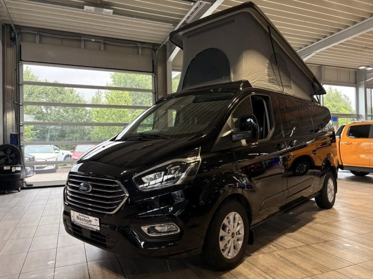 FORD Tourneo