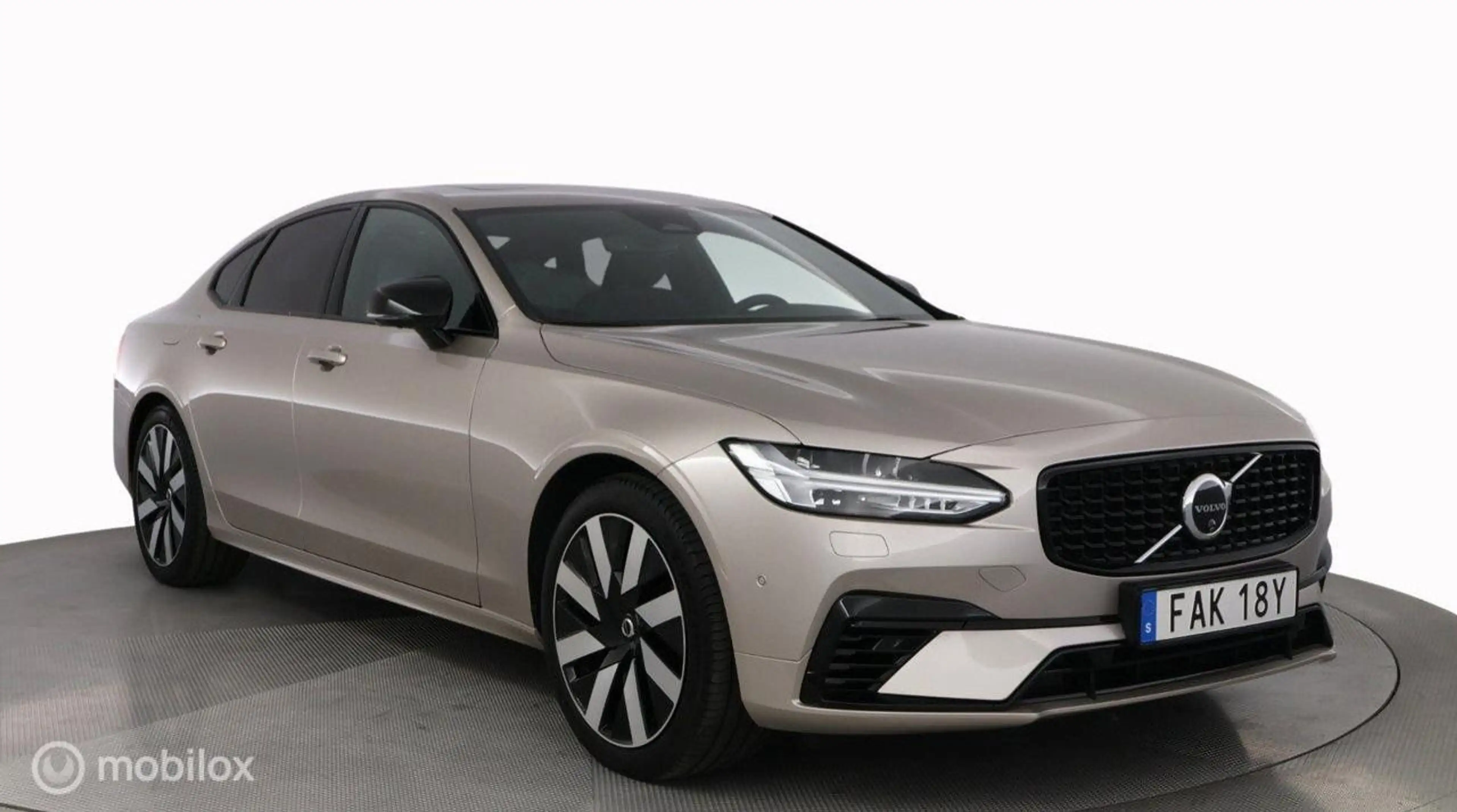 Volvo S90 2.0 T8 AWD Ultimate Dark, H/K, trekhaak, open dak — photo 5