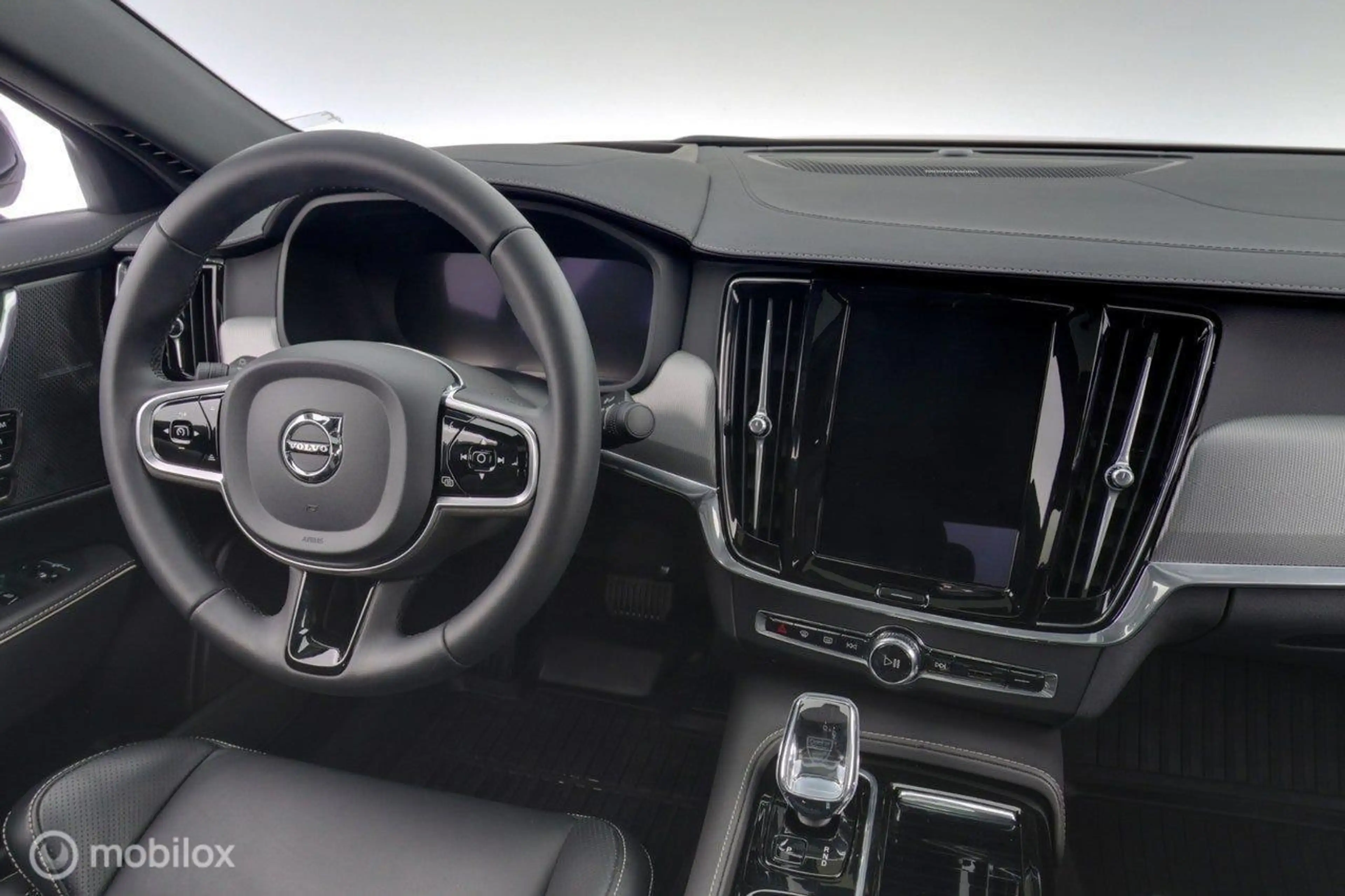 Volvo S90 2.0 T8 AWD Ultimate Dark, H/K, trekhaak, open dak — photo 15