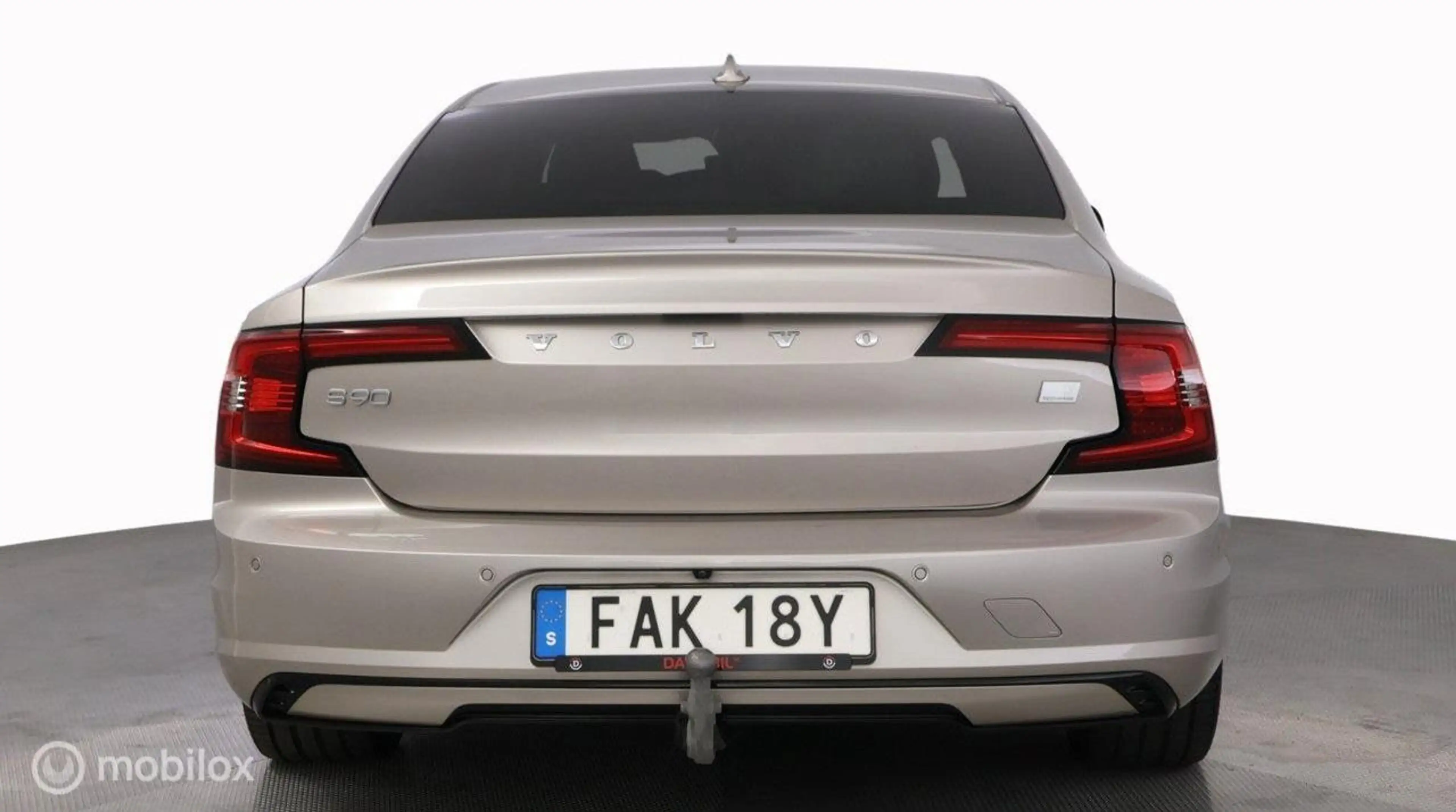 Volvo S90 2.0 T8 AWD Ultimate Dark, H/K, trekhaak, open dak — photo 9