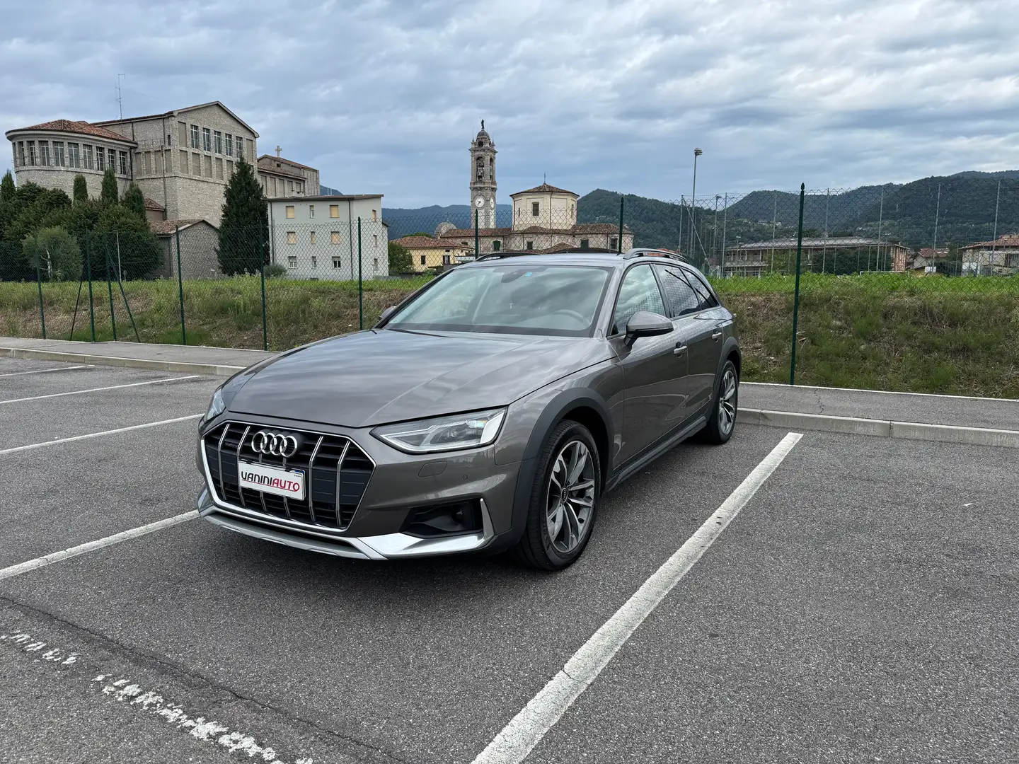 Audi A4 allroad 2.0 tdi mhev quattro 204cv s-tronic BUSINESS Grigio - 2