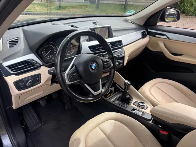 BMW X1 view 6