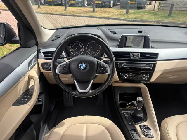 BMW X1 view 7