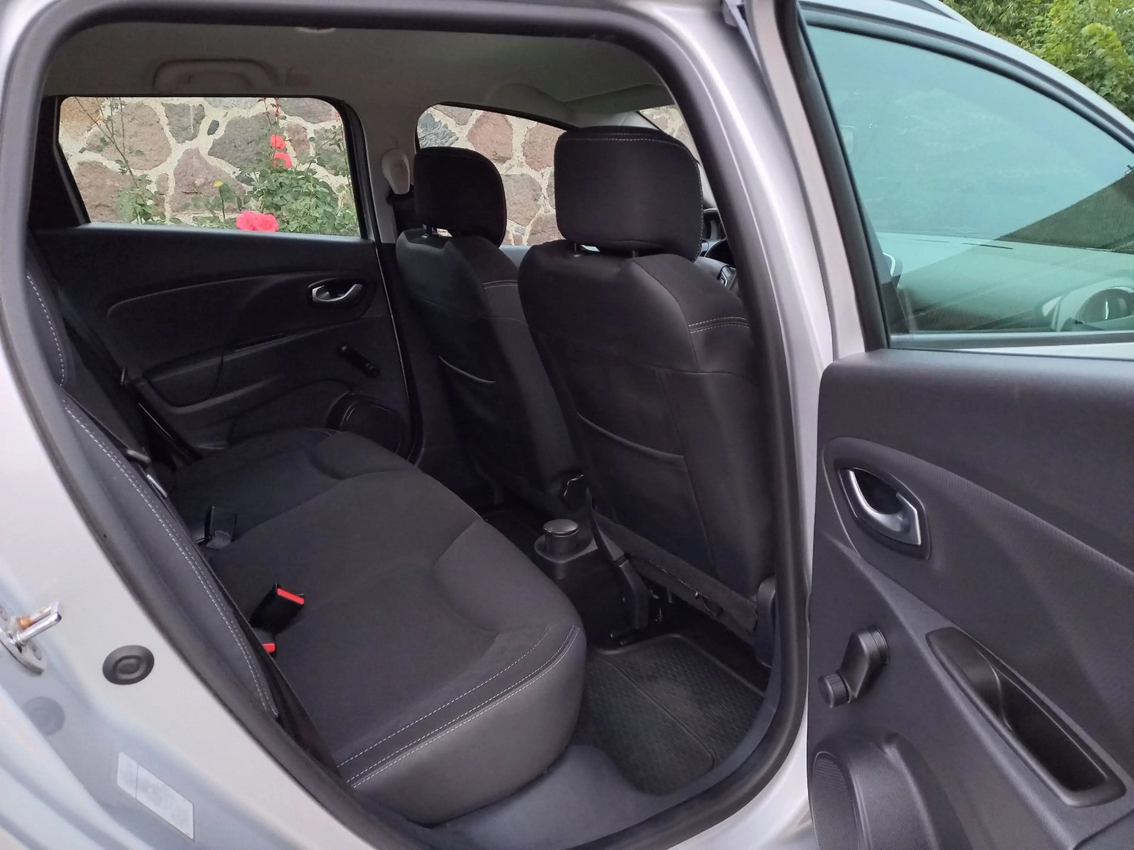 Renault Clio IV Grandtour Limited — photo 10