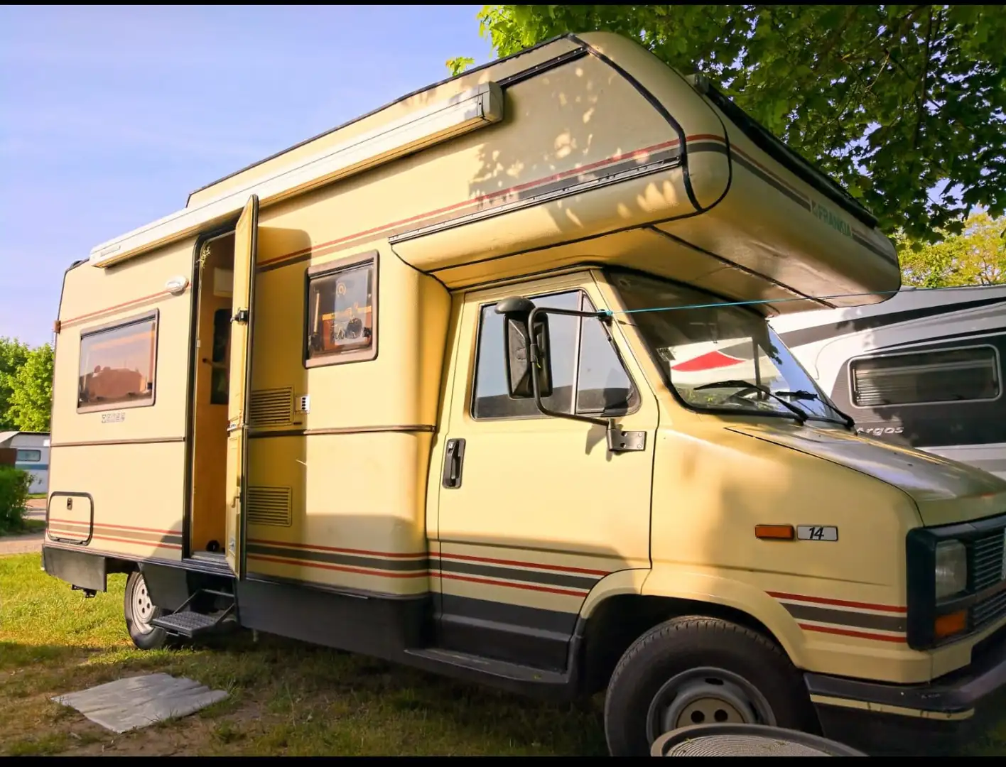 Fiat Ducato Bej - 1