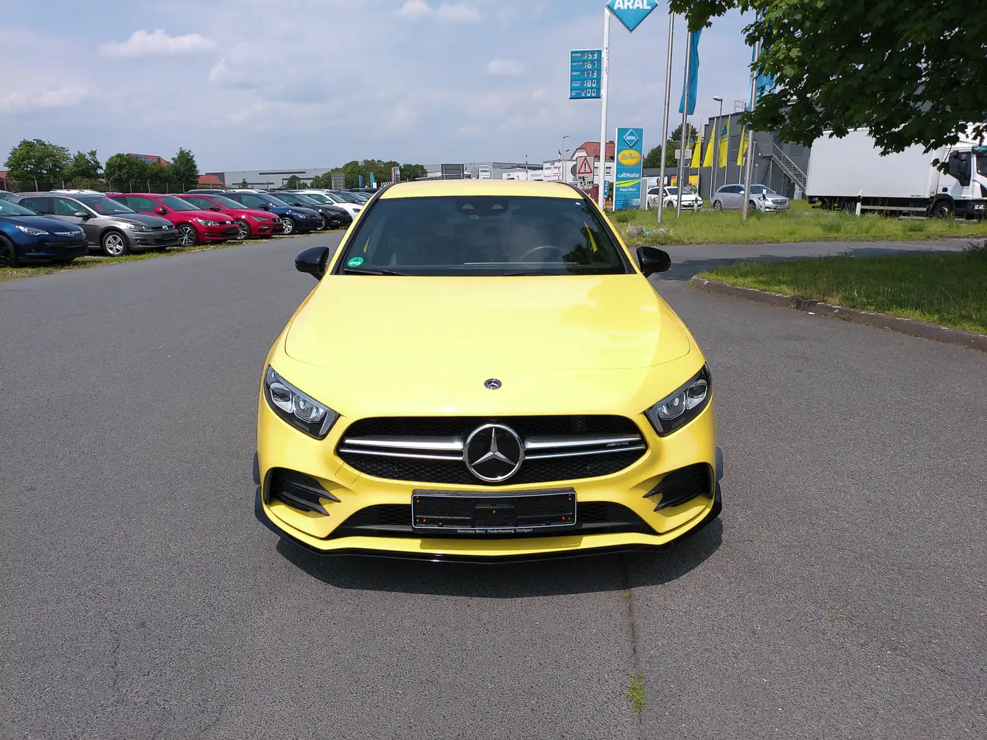 Mercedes-Benz A 35 AMG A 35 AMG 4Matic*Burmester*Aerodynamik*NightP.*LED* Jaune - 2