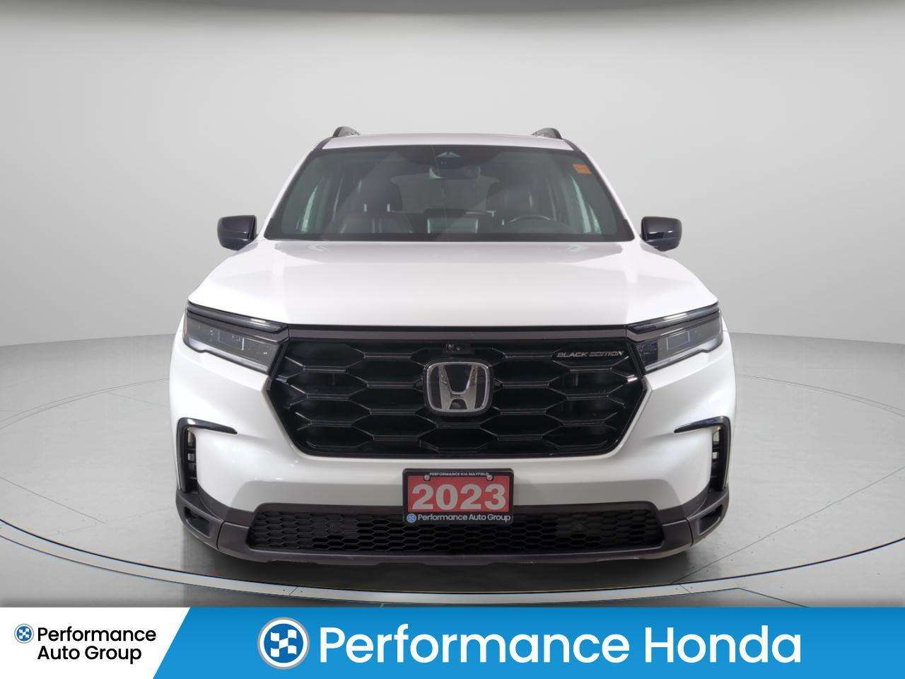 2023 Honda Pilot Black Edition AWD | ONE-OWNER | FULLY LOADED | — снимка 1