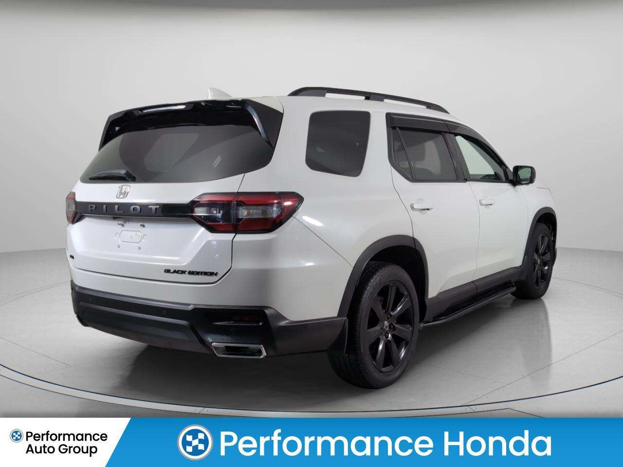 2023 Honda Pilot Black Edition AWD | ONE-OWNER | FULLY LOADED | — снимка 1
