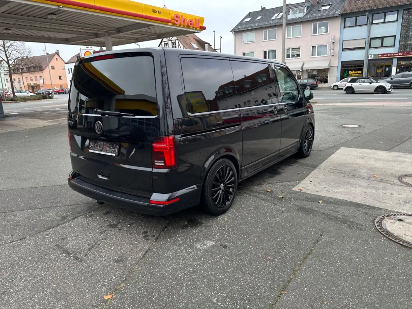 Volkswagen T6 Multivan T6.1Multivan Чорний - 2