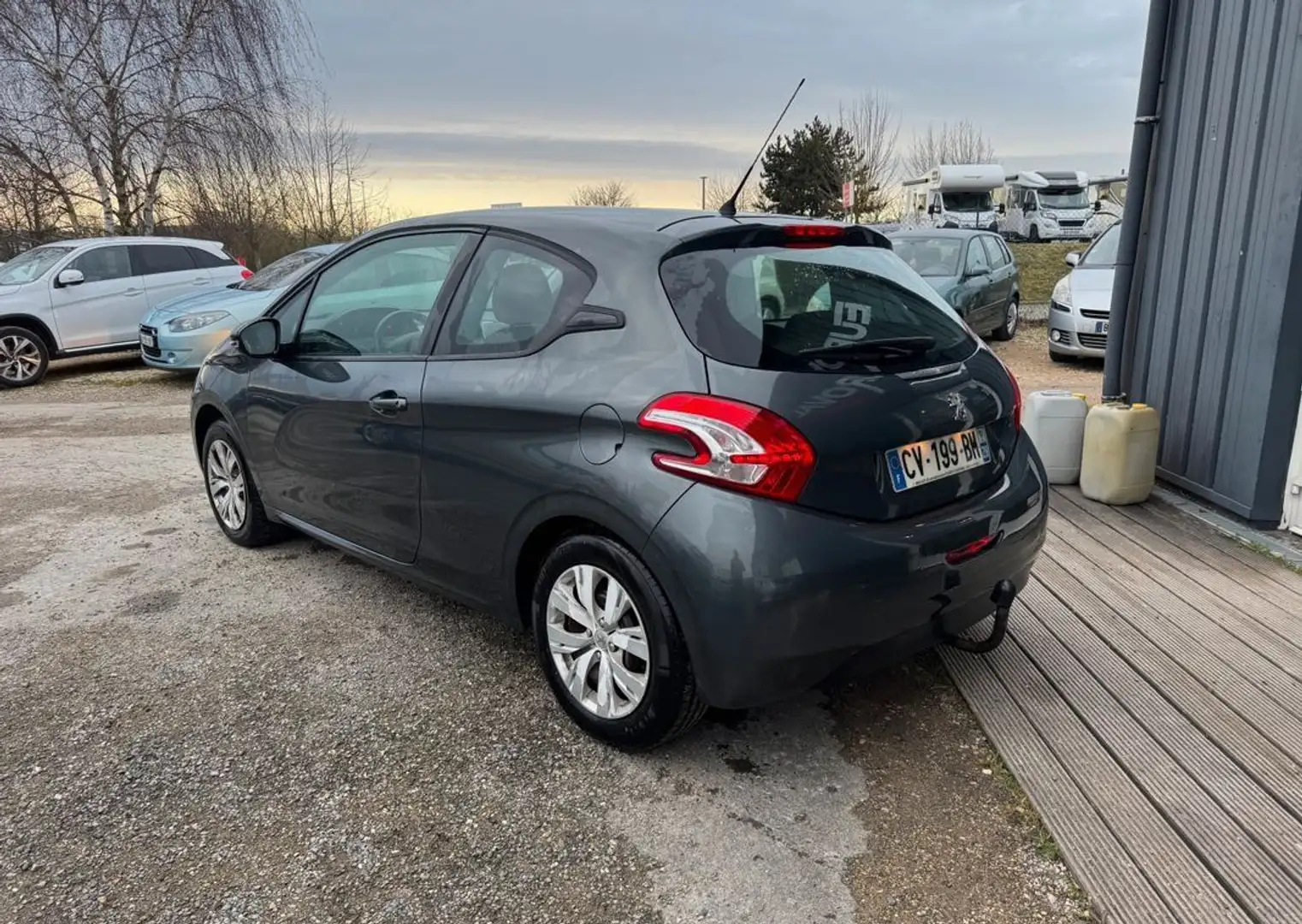 Peugeot 208 1.2 vti 82ch active 3p - 2