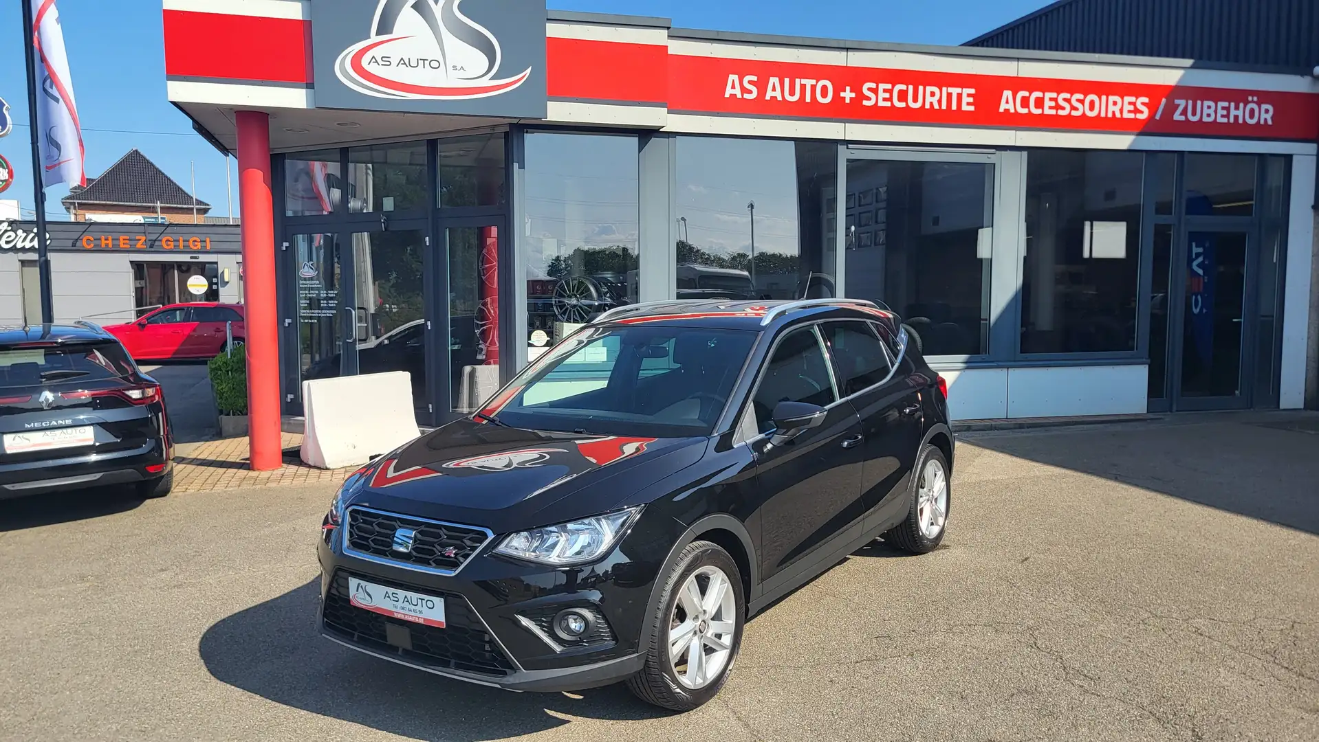 SEAT Arona 1.0 TSI 110cv FR DSG (EU6AP) Zwart - 1