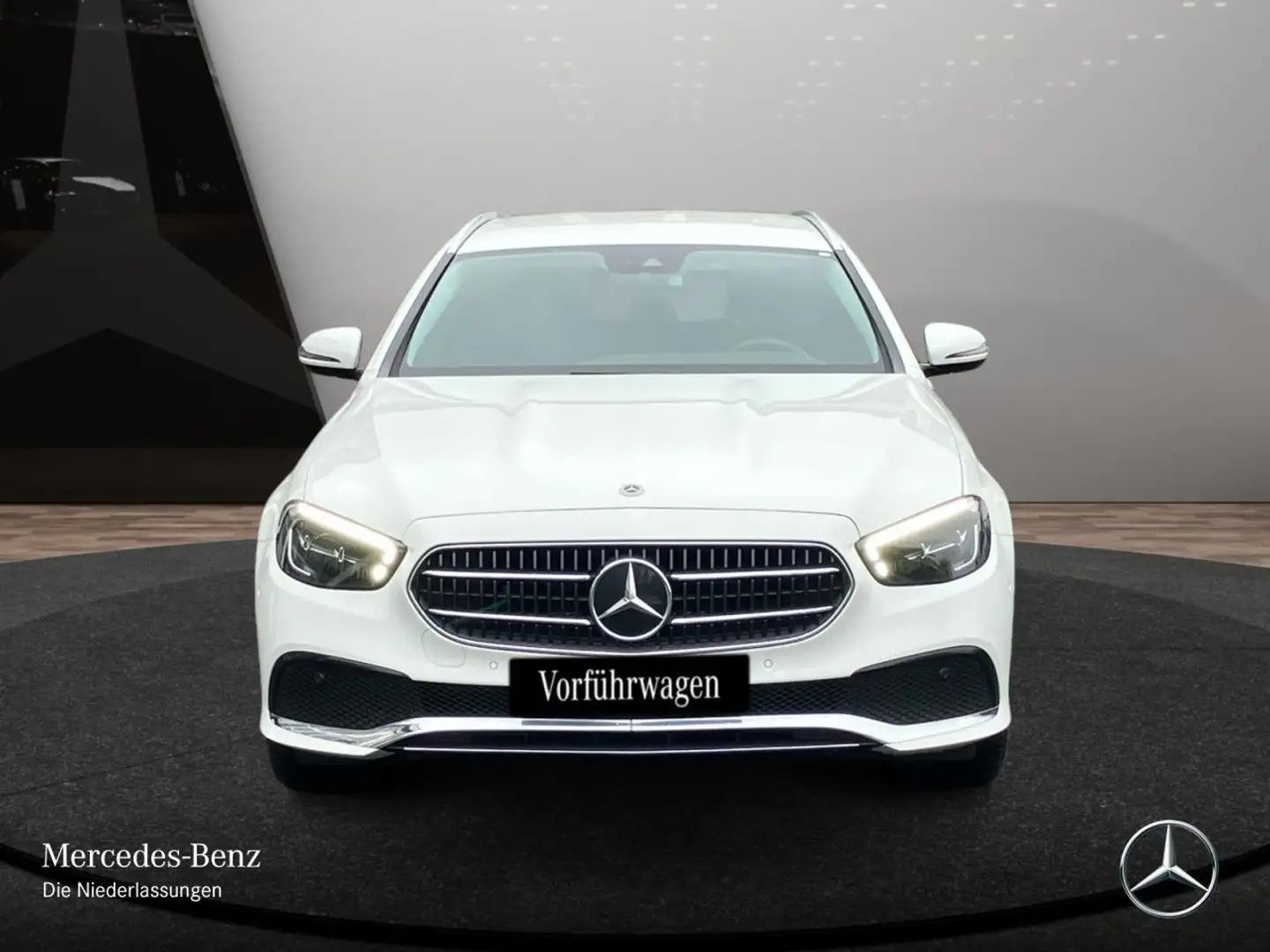 Mercedes-Benz E 300 e T AVANTG+LED+KAMERA+9G Weiß - 2