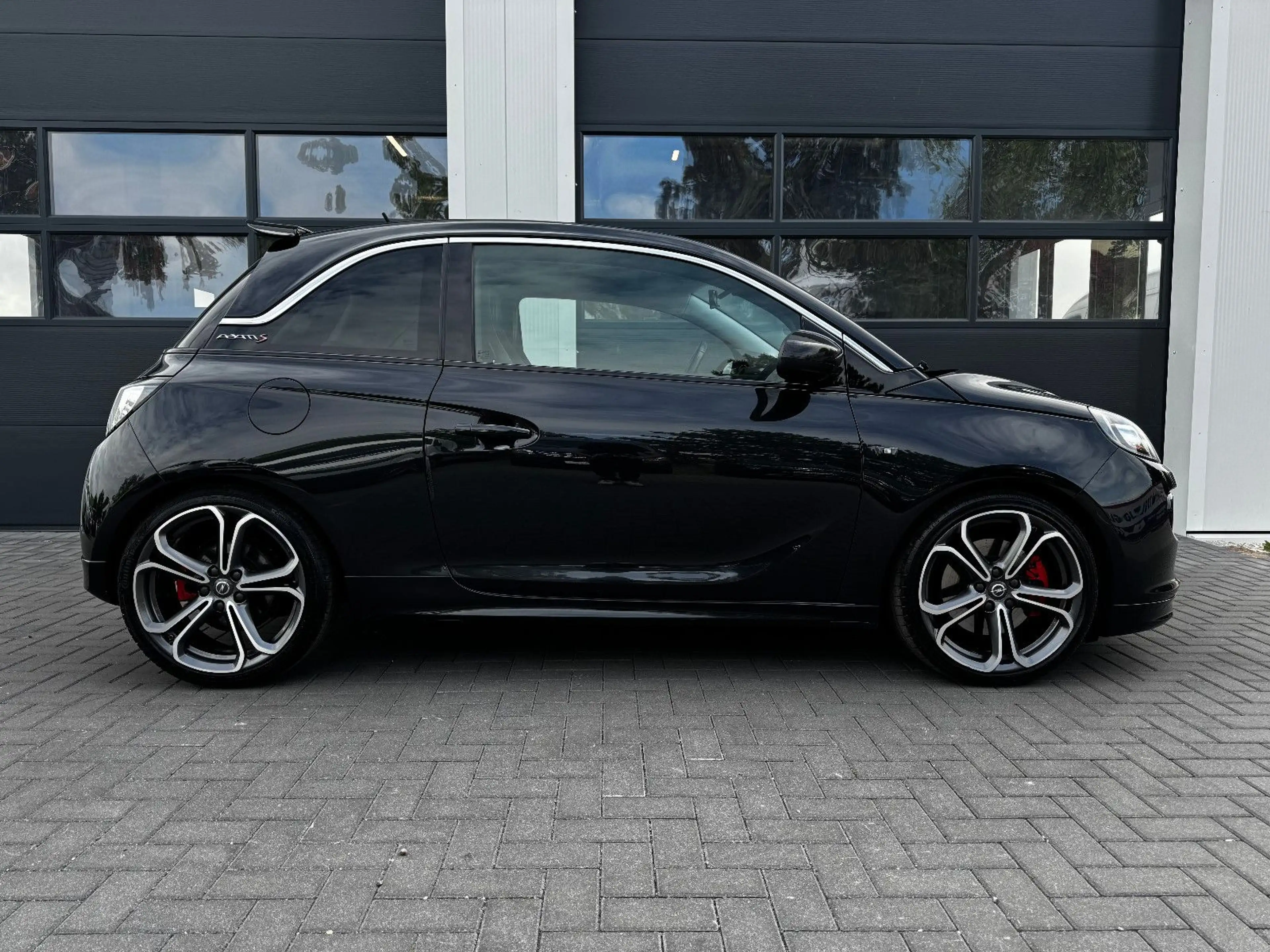 Opel Adam S 1.4 Turbo 110kW Recaro Vollleder infinity — photo 4