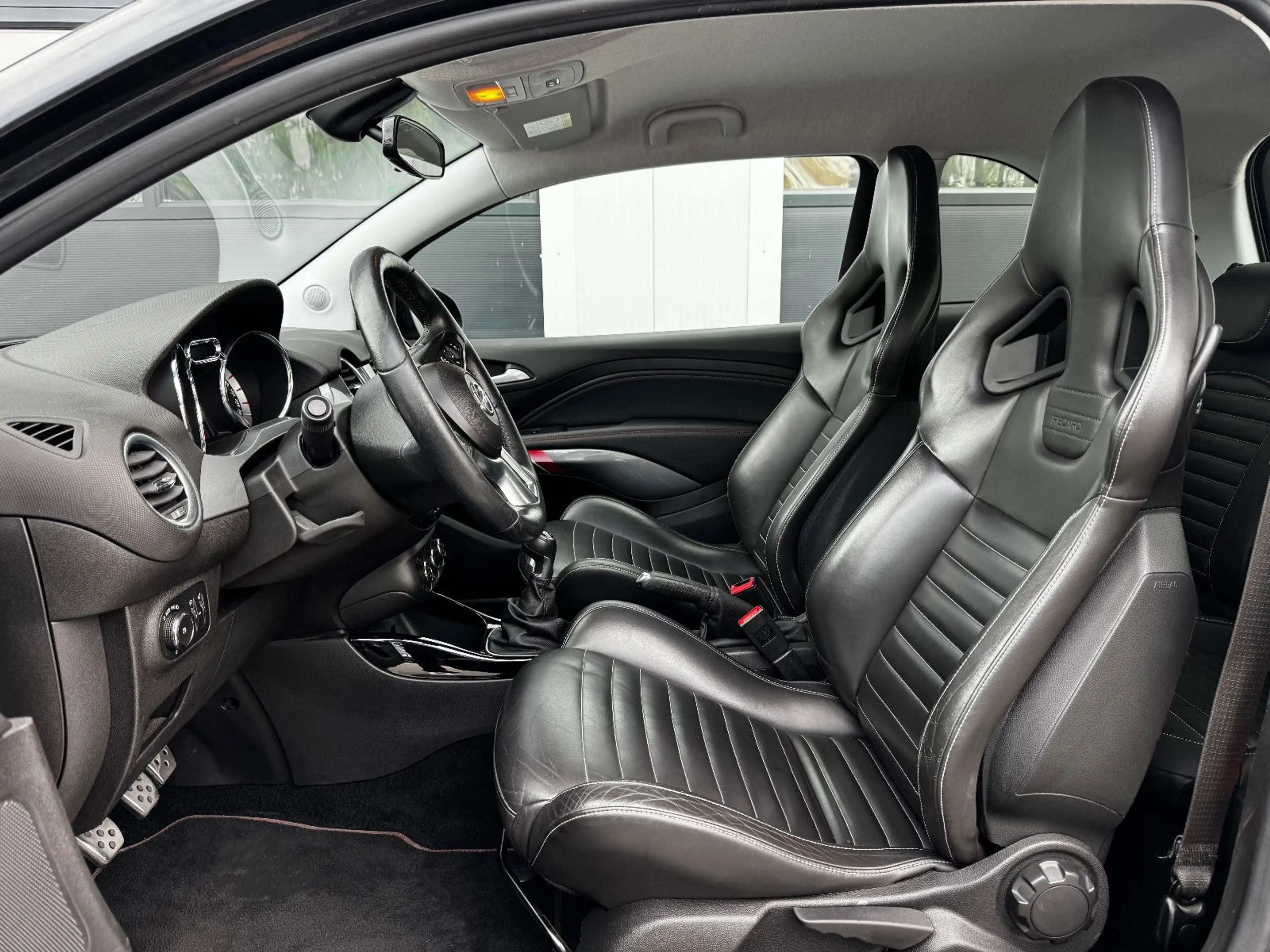 Opel Adam S 1.4 Turbo 110kW Recaro Vollleder infinity — photo 12