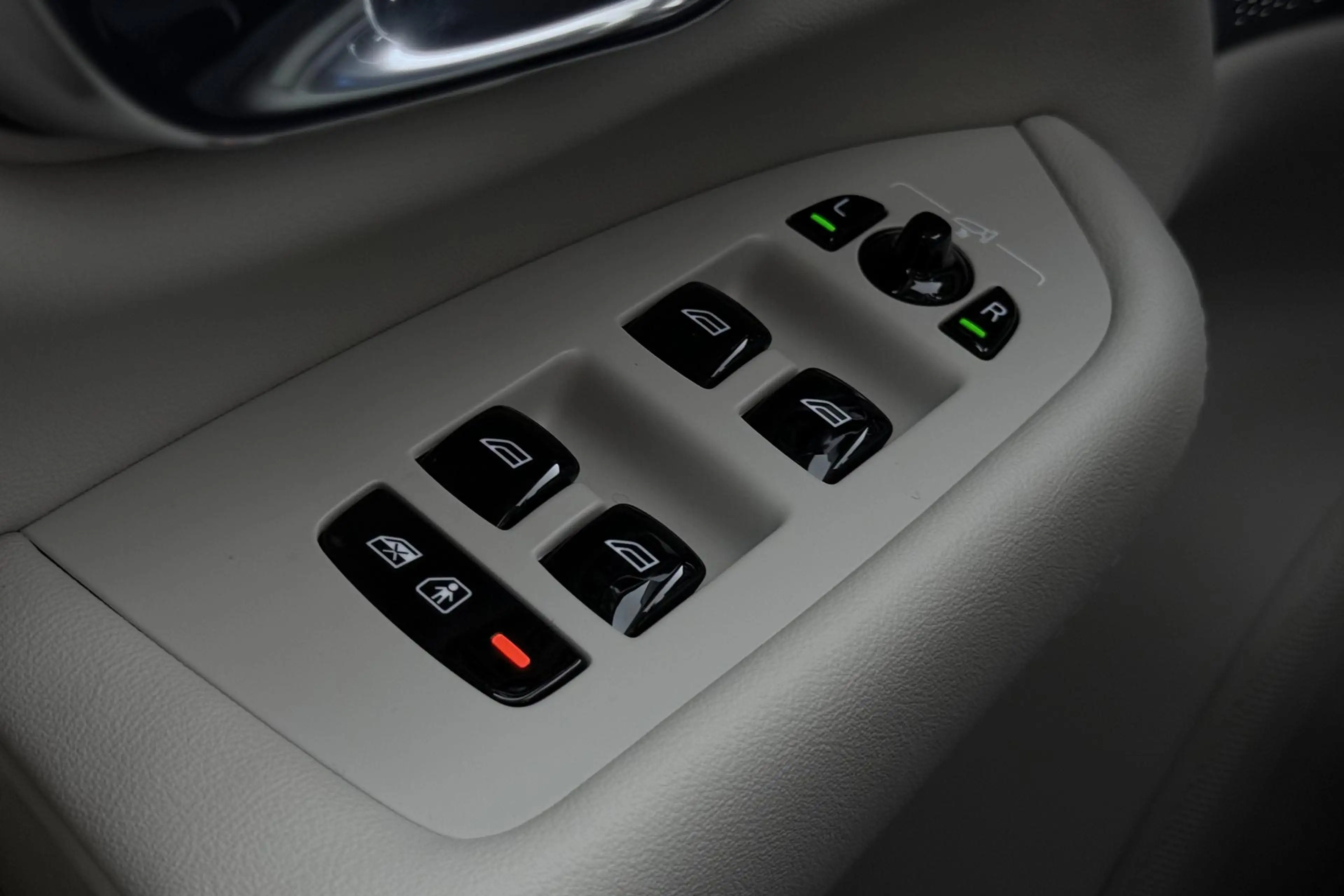 Volvo XC90 T8 Ultra Dark | HEICO SPORTIV | Luchtvering | Stoe — photo 44