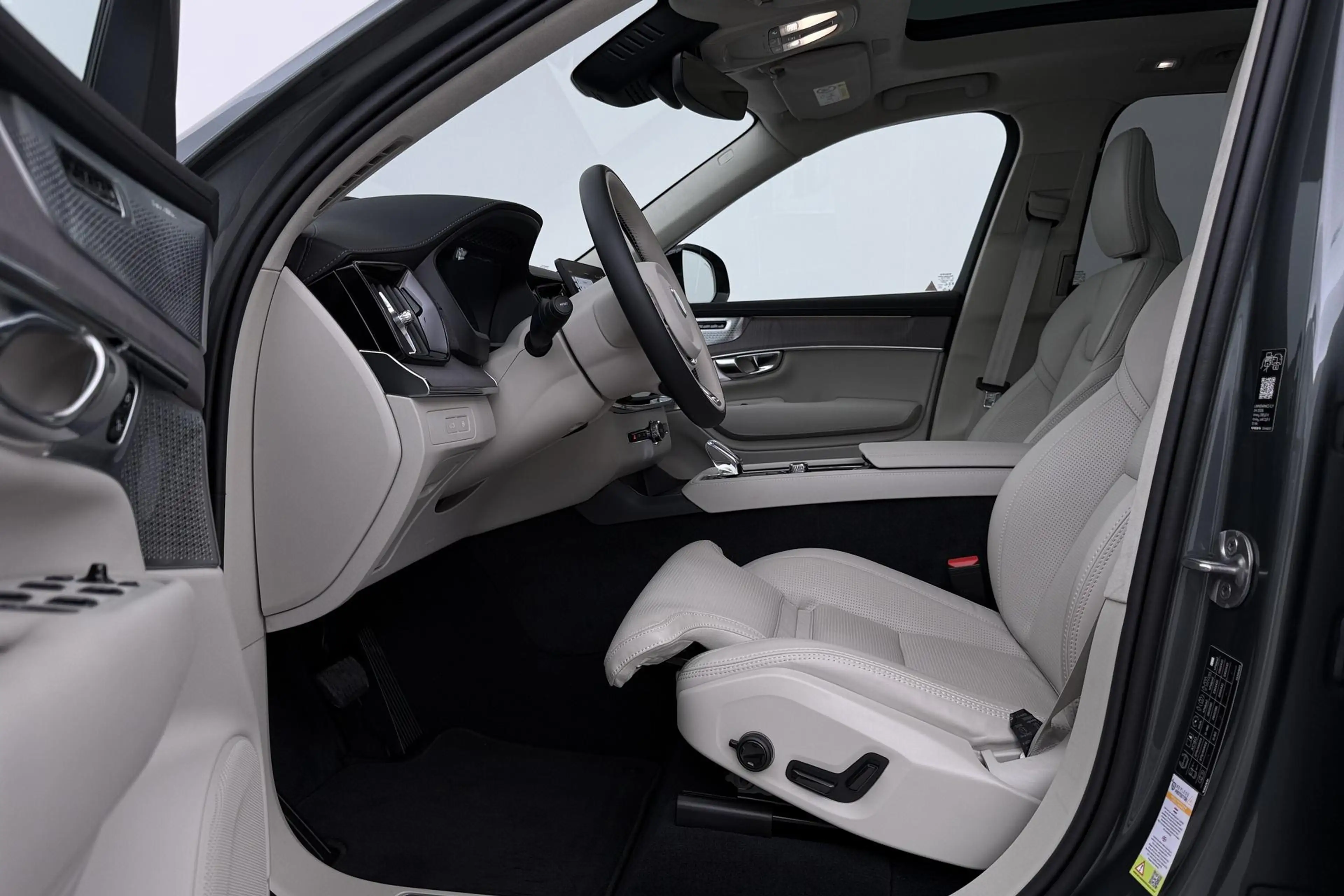 Volvo XC90 T8 Ultra Dark | HEICO SPORTIV | Luchtvering | Stoe — photo 47