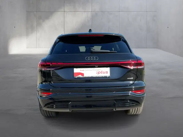 Audi Q6 view 4