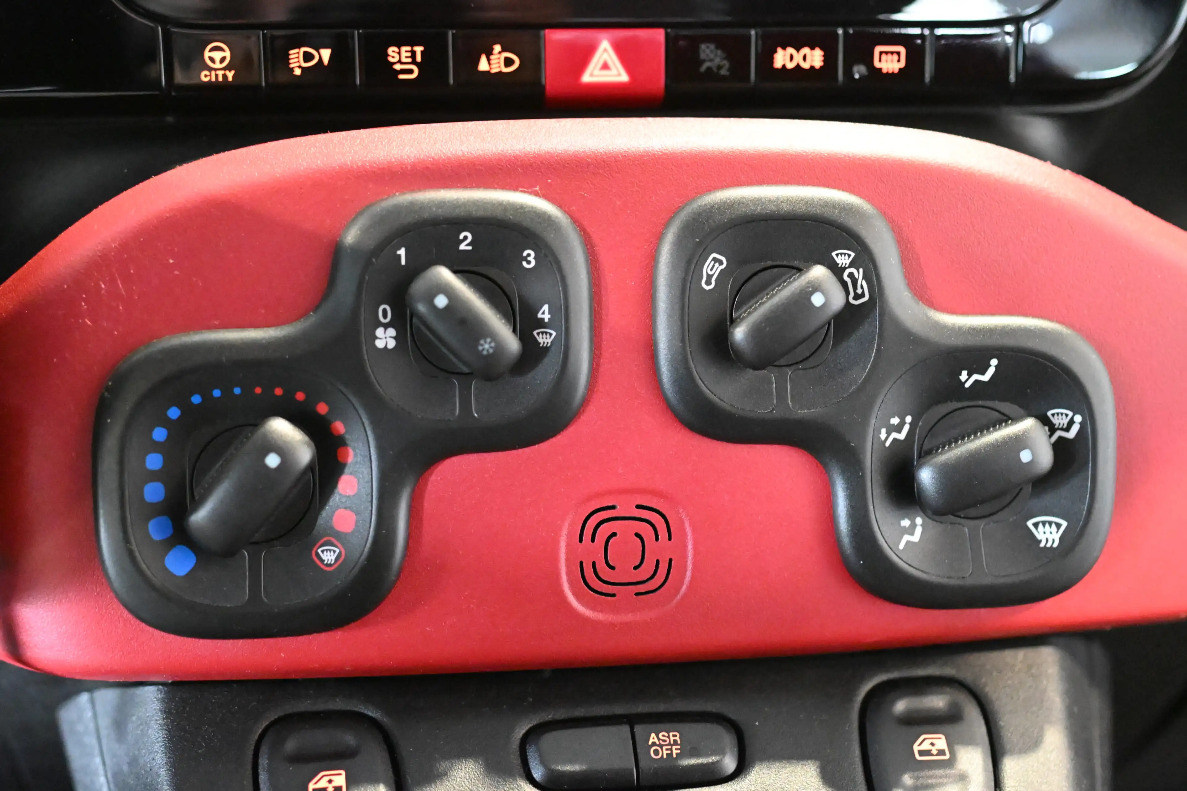 Fiat Panda 1.2 Lounge Klimaanlage PDC Alu — photo 11
