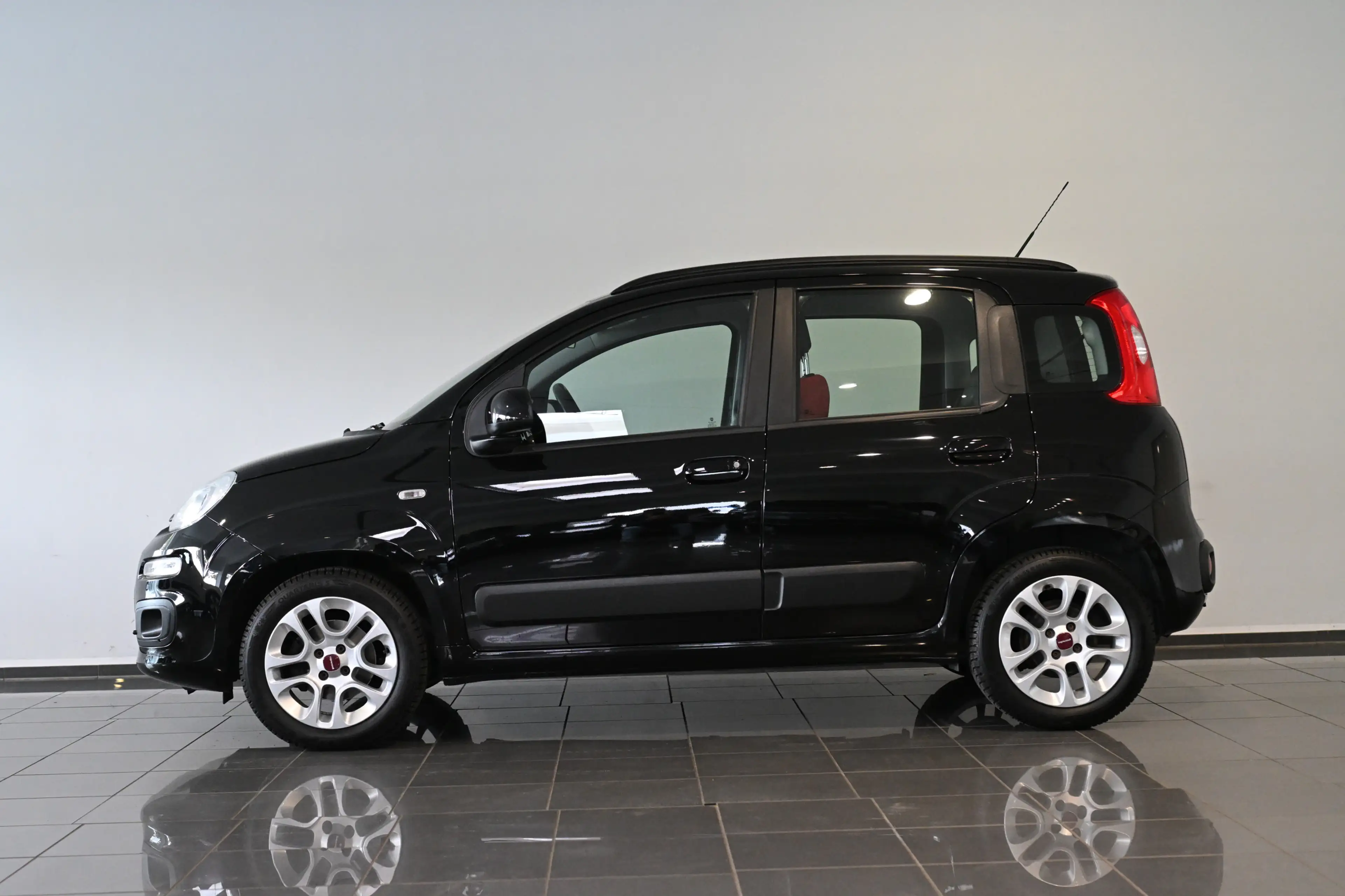 Fiat Panda 1.2 Lounge Klimaanlage PDC Alu — photo 3