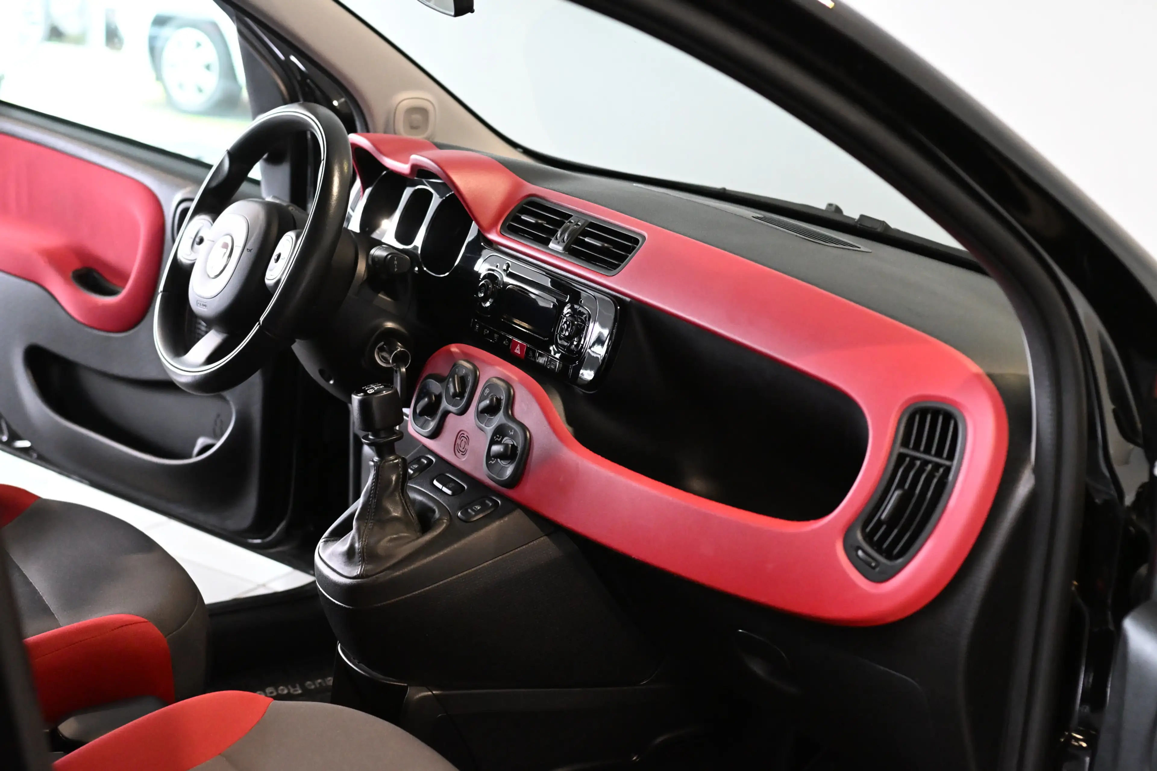 Fiat Panda 1.2 Lounge Klimaanlage PDC Alu — photo 9