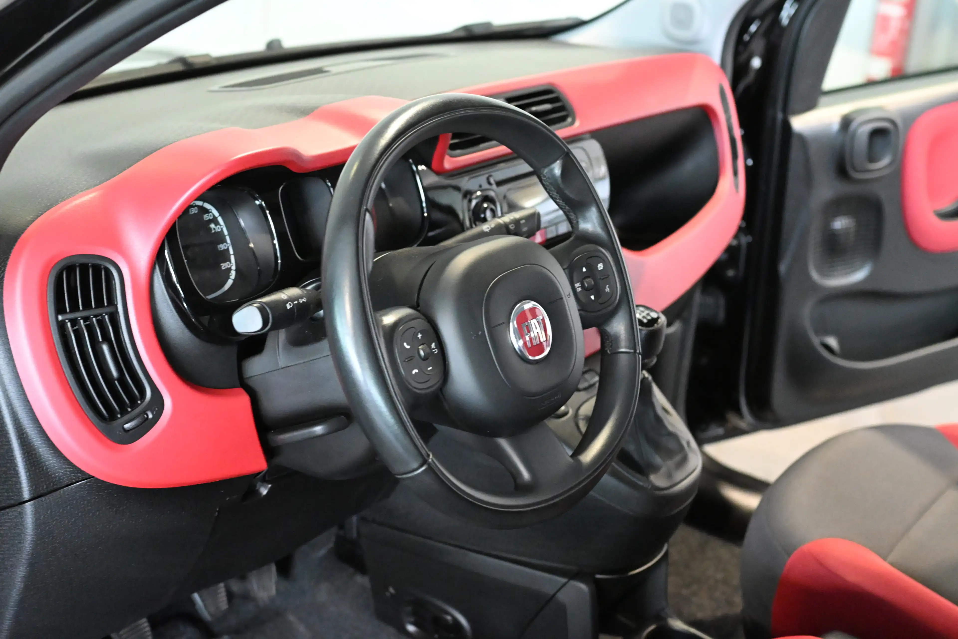 Fiat Panda 1.2 Lounge Klimaanlage PDC Alu — photo 8