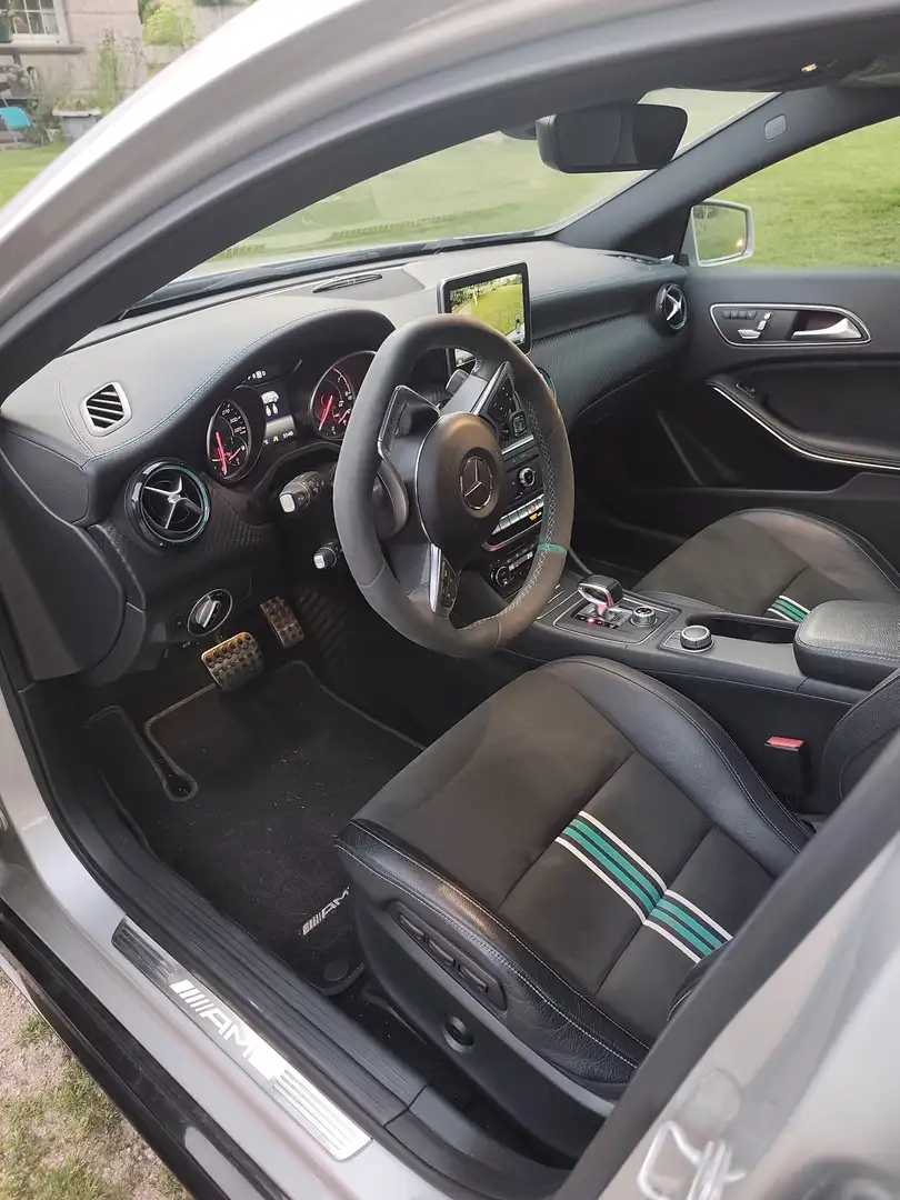 Mercedes-Benz A 45 AMG 4Matic 7G-DCT - 2