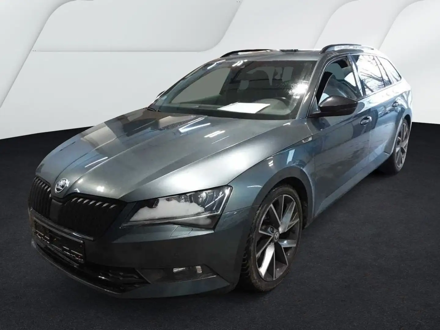 Skoda Superb Combi Sportline2.0TDI DSG Xenon Navi AHK Grau - 1
