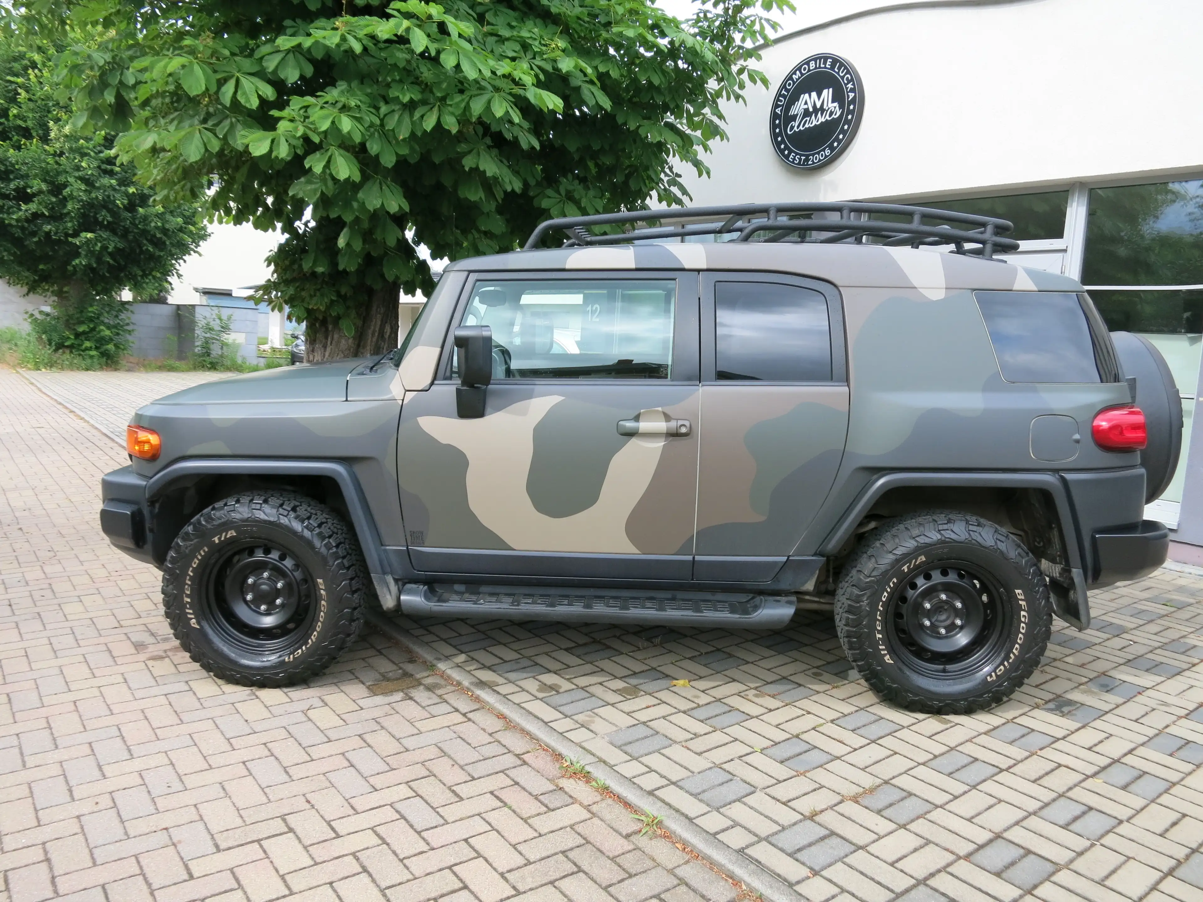 Toyota FJ Cruiser — photo 8