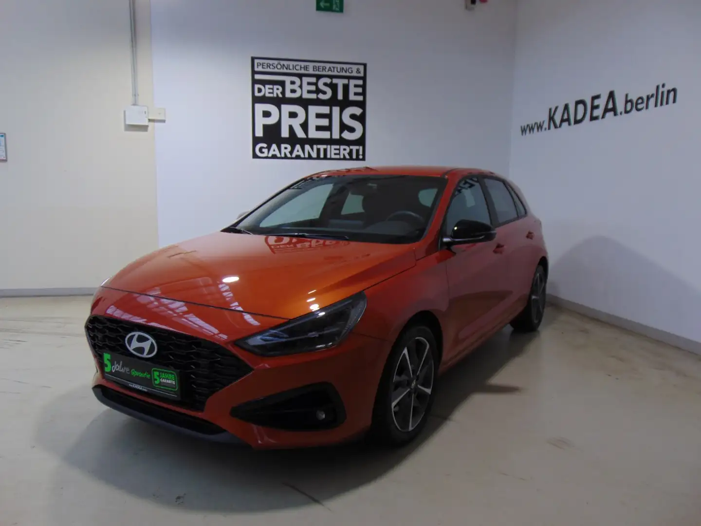 Hyundai i30 1.0 Navi,Lenk+Sitzhzg,Kamera,LED,PDC,Spurass. Orange - 2