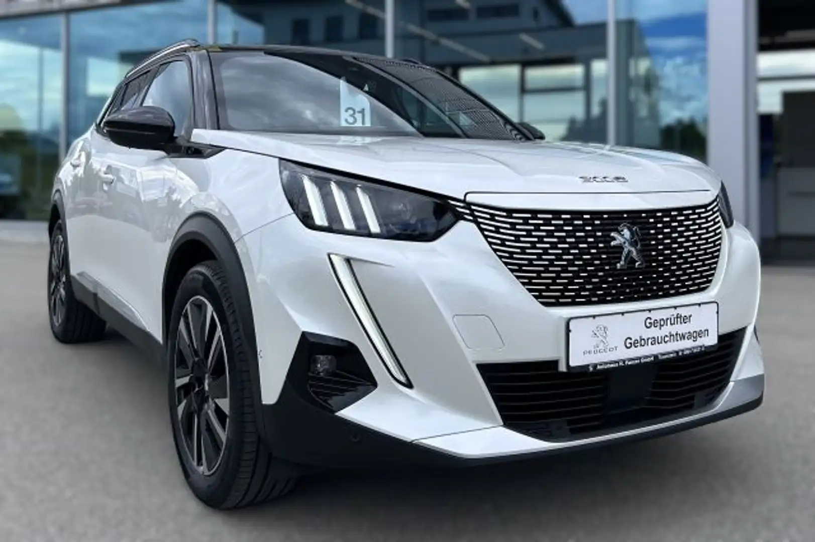 Peugeot 2008 Elektro GT Pack Weiß - 1