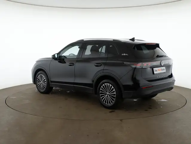 Volkswagen Tiguan view 5