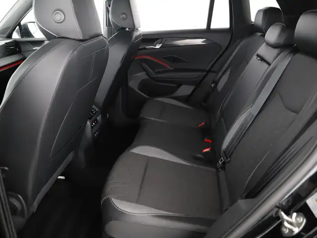Volkswagen Tiguan view 9