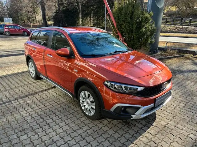 Fiat Tipo Hybrid 130 eDCT7 Cross