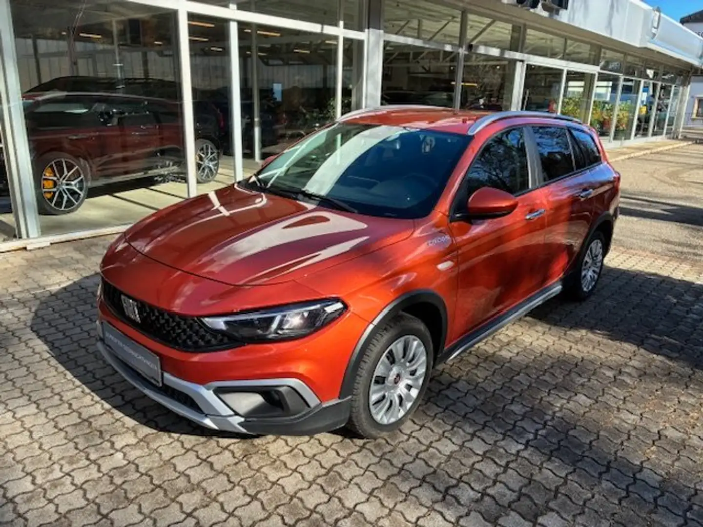 Fiat Tipo Hybrid 130 eDCT7 Cross Orange - 2
