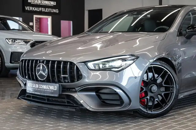 Mercedes-Benz Cla view 3