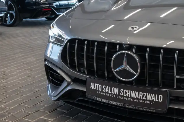 Mercedes-Benz Cla view 11