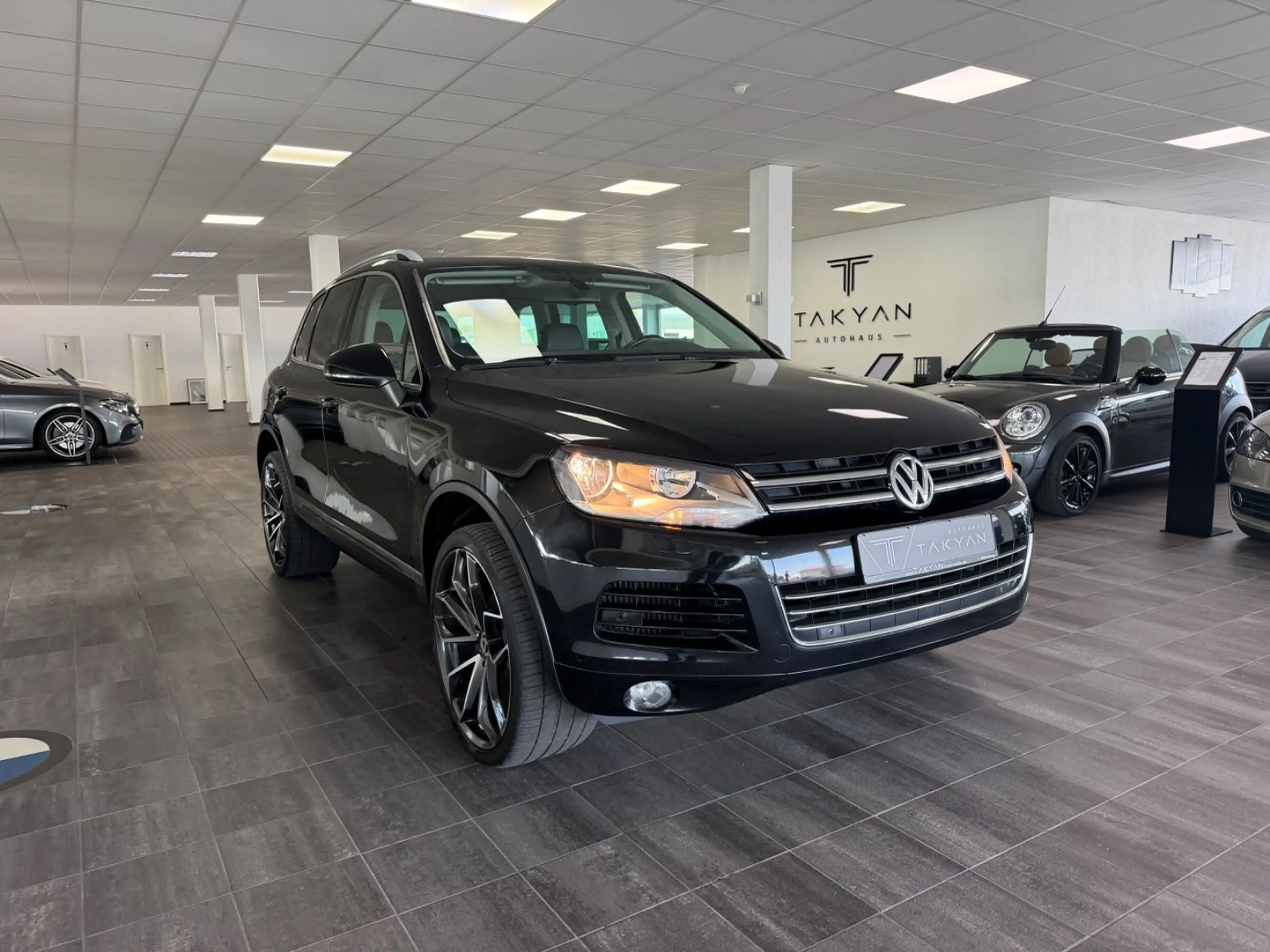 Volkswagen Touareg V6 TDI / NAVI / Temp. / — photo 2