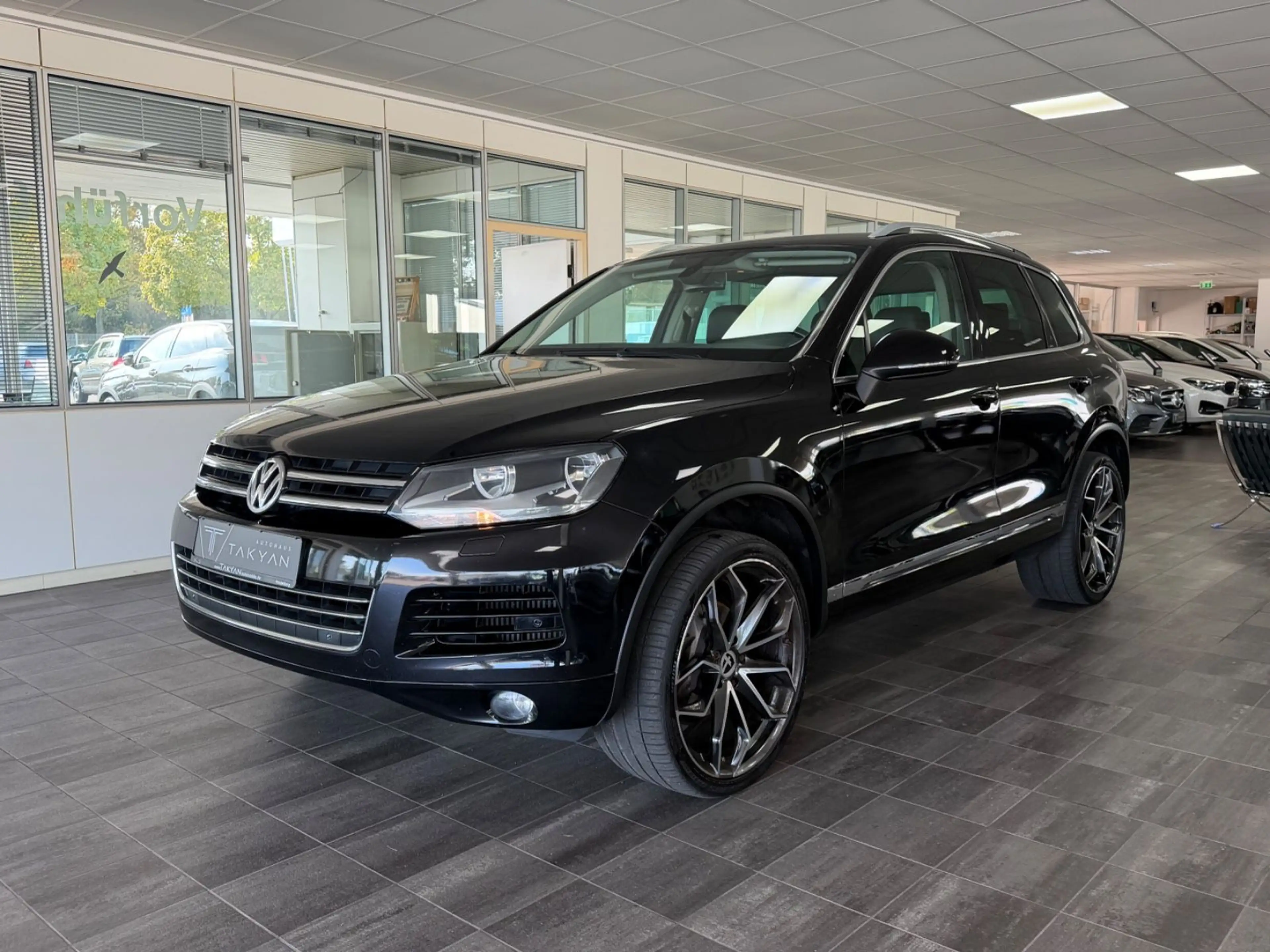 Volkswagen Touareg V6 TDI / NAVI / Temp. /