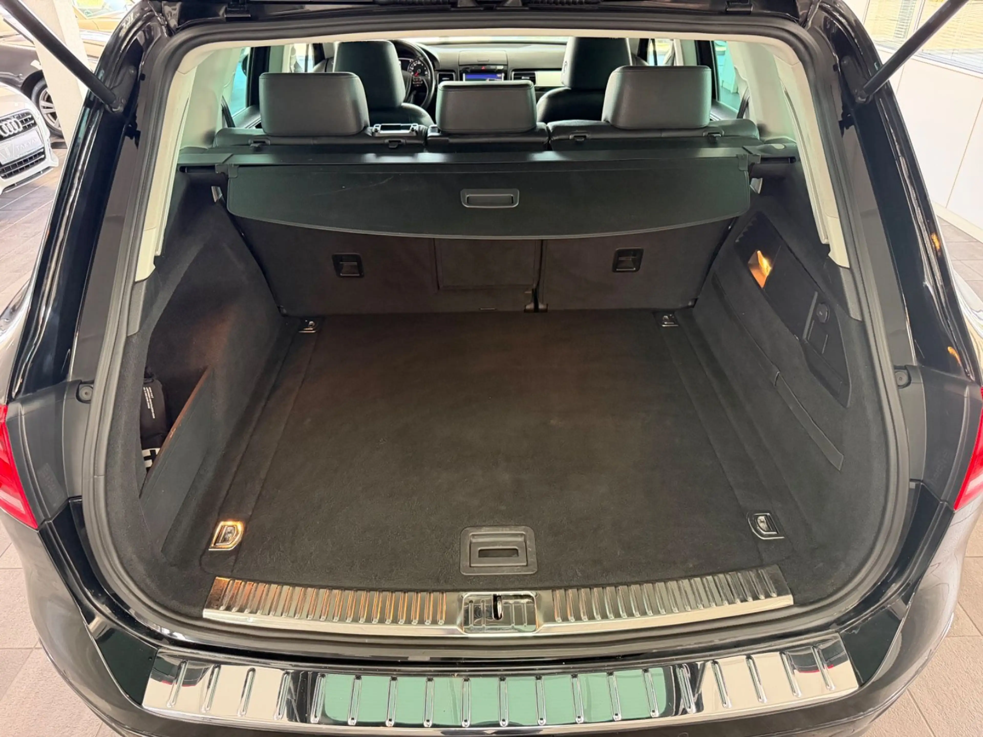 Volkswagen Touareg V6 TDI / NAVI / Temp. / — photo 18