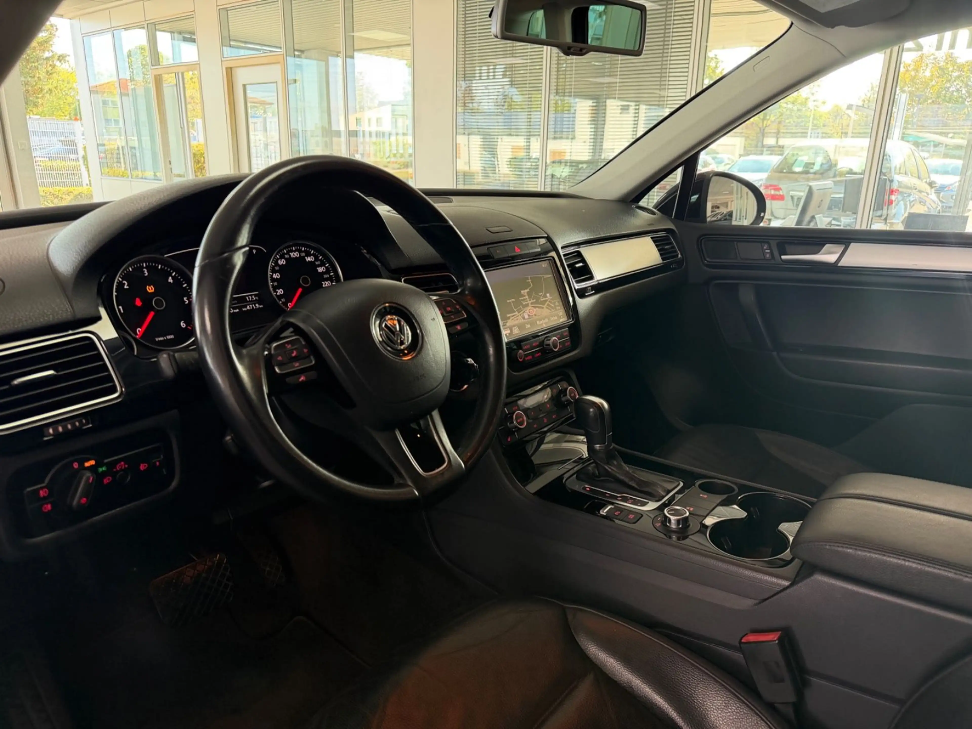 Volkswagen Touareg V6 TDI / NAVI / Temp. / — photo 17