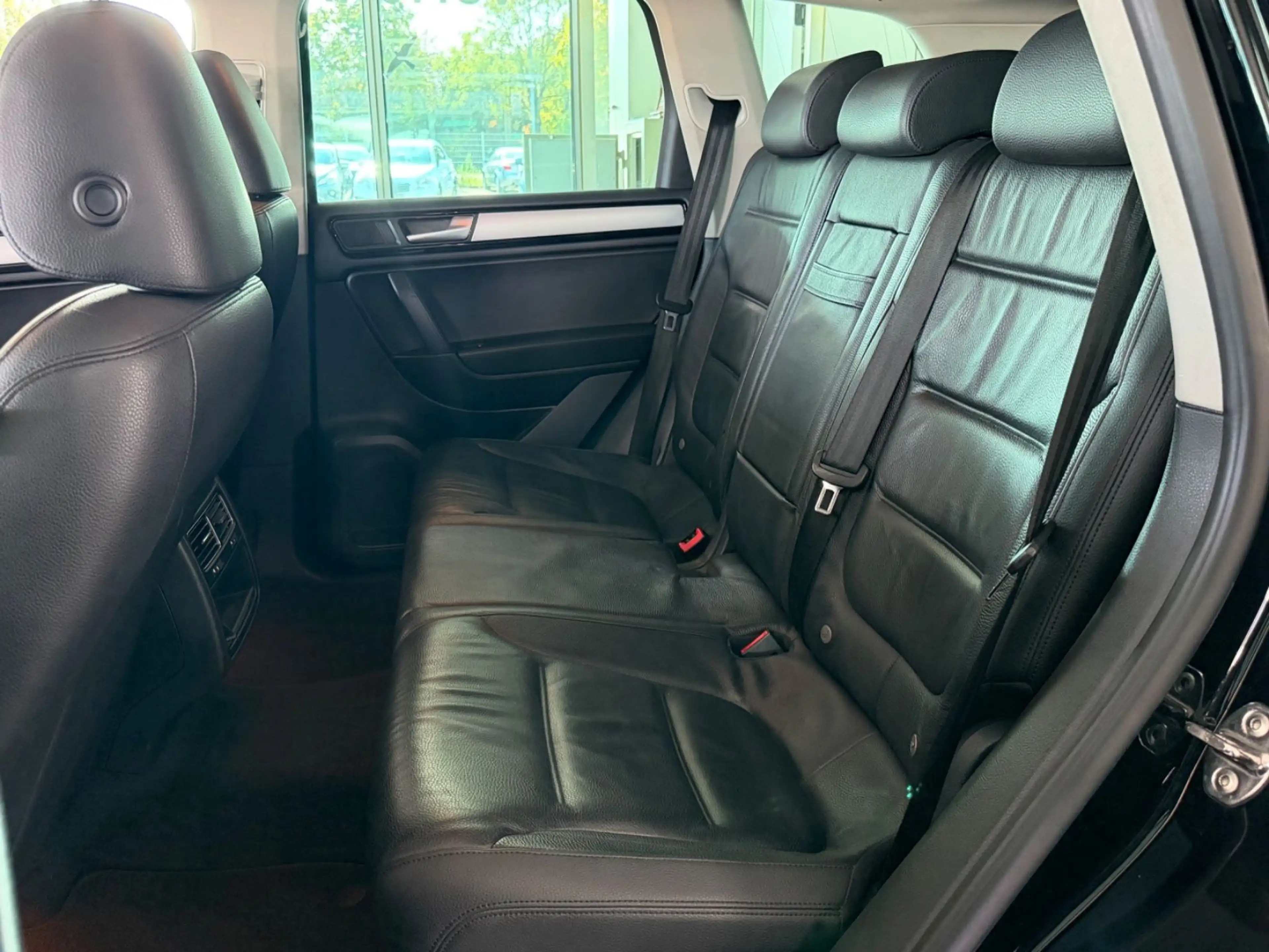 Volkswagen Touareg V6 TDI / NAVI / Temp. / — photo 10