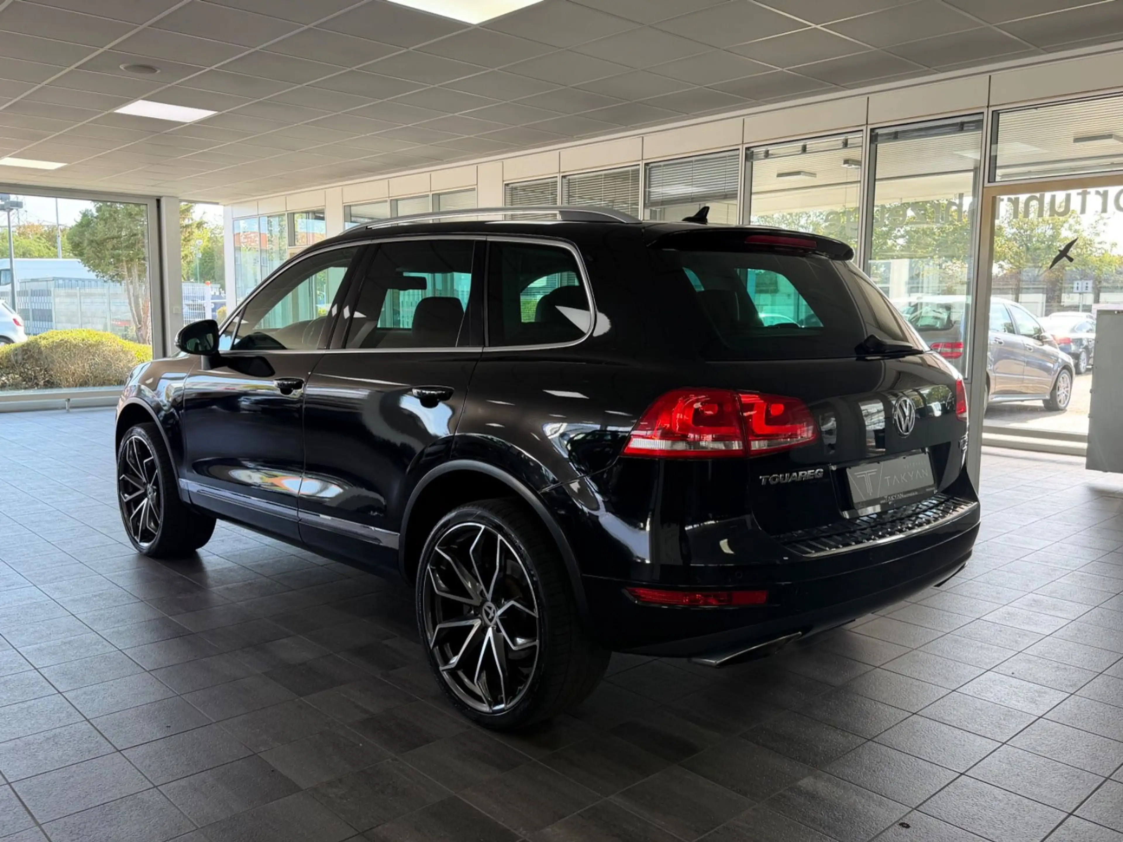 Volkswagen Touareg V6 TDI / NAVI / Temp. / — photo 4
