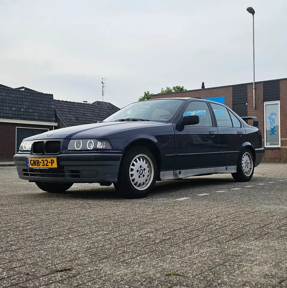 BMW e36 320i 197k, foto 1