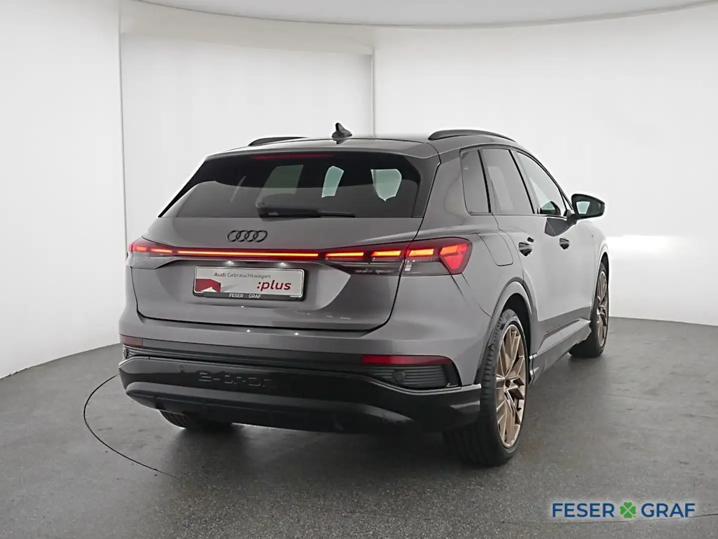 Audi Q4 e-tron 40 S line Virt. Cockpit/Anhängevorr./Matrix-LED Rü Grau - 2