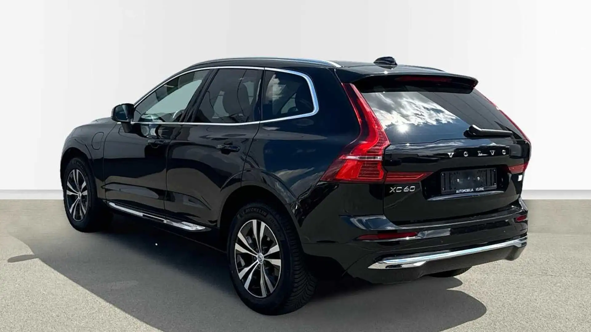 Volvo XC60 Core Bright T6 AWD Hybride | Zetelverwarming V+A | Noir - 2