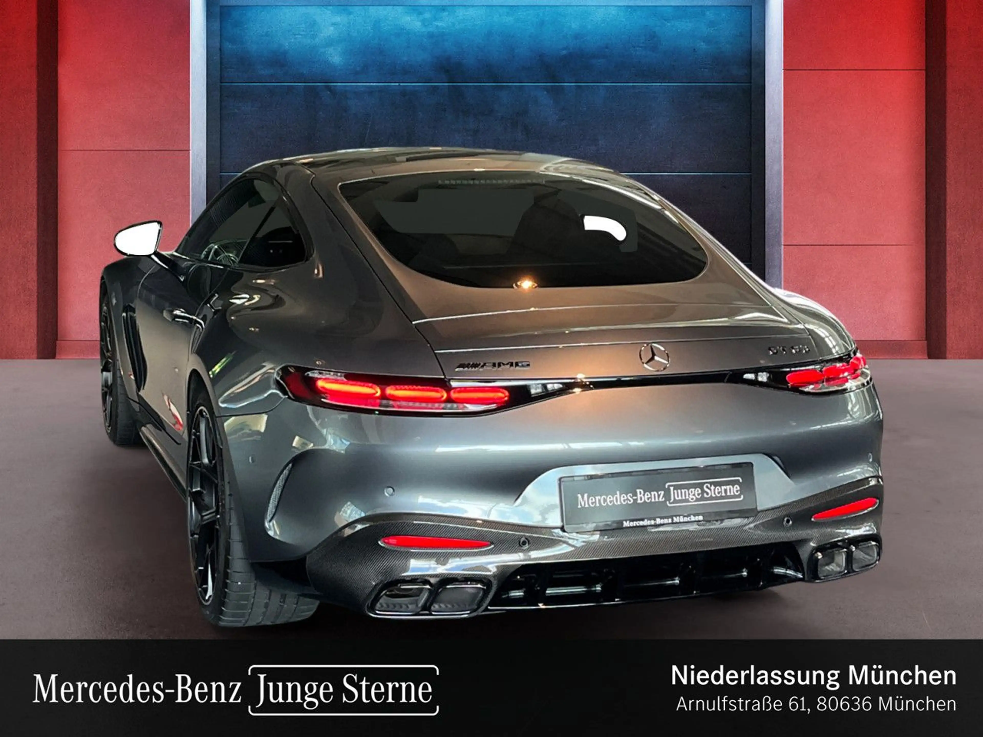 Mercedes-Benz AMG GT 63  Cp. 4M Keramik Carbon Perf-Sitze Pano — photo 3