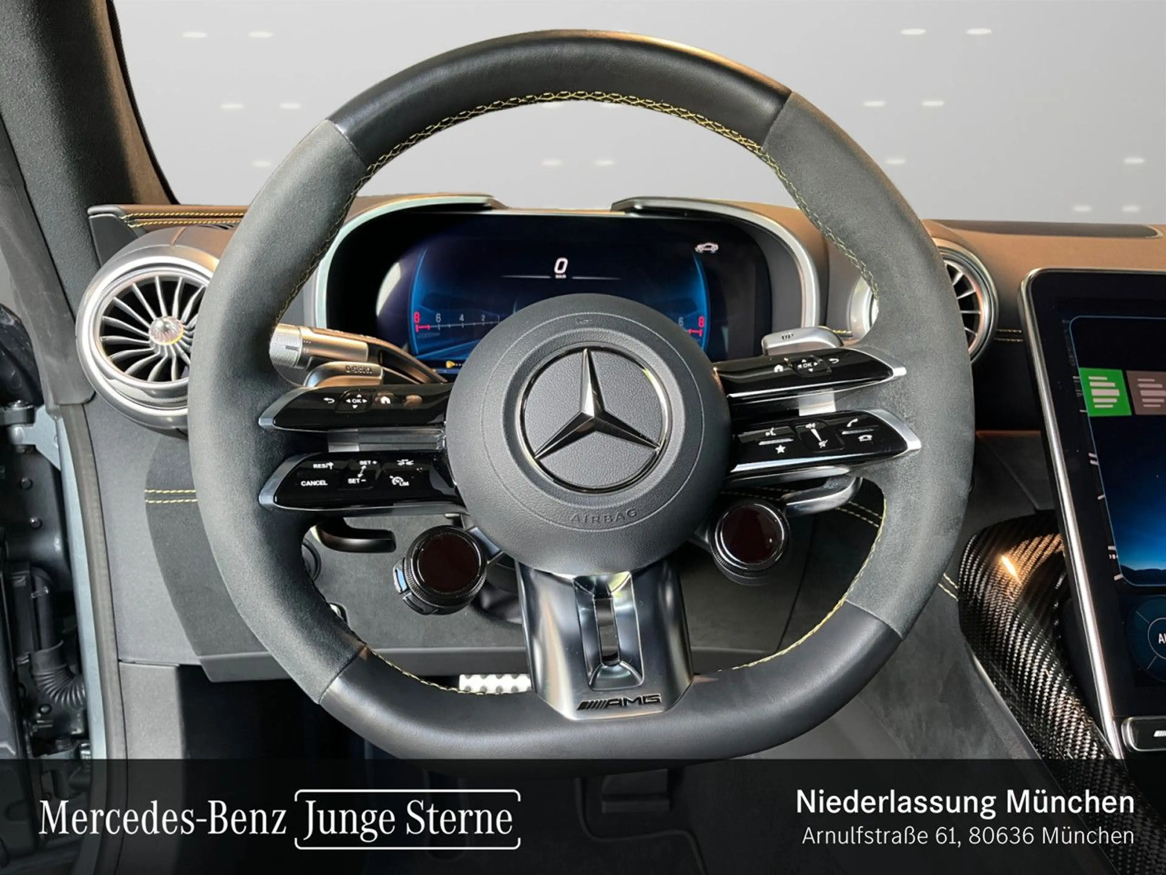 Mercedes-Benz AMG GT 63  Cp. 4M Keramik Carbon Perf-Sitze Pano — photo 11