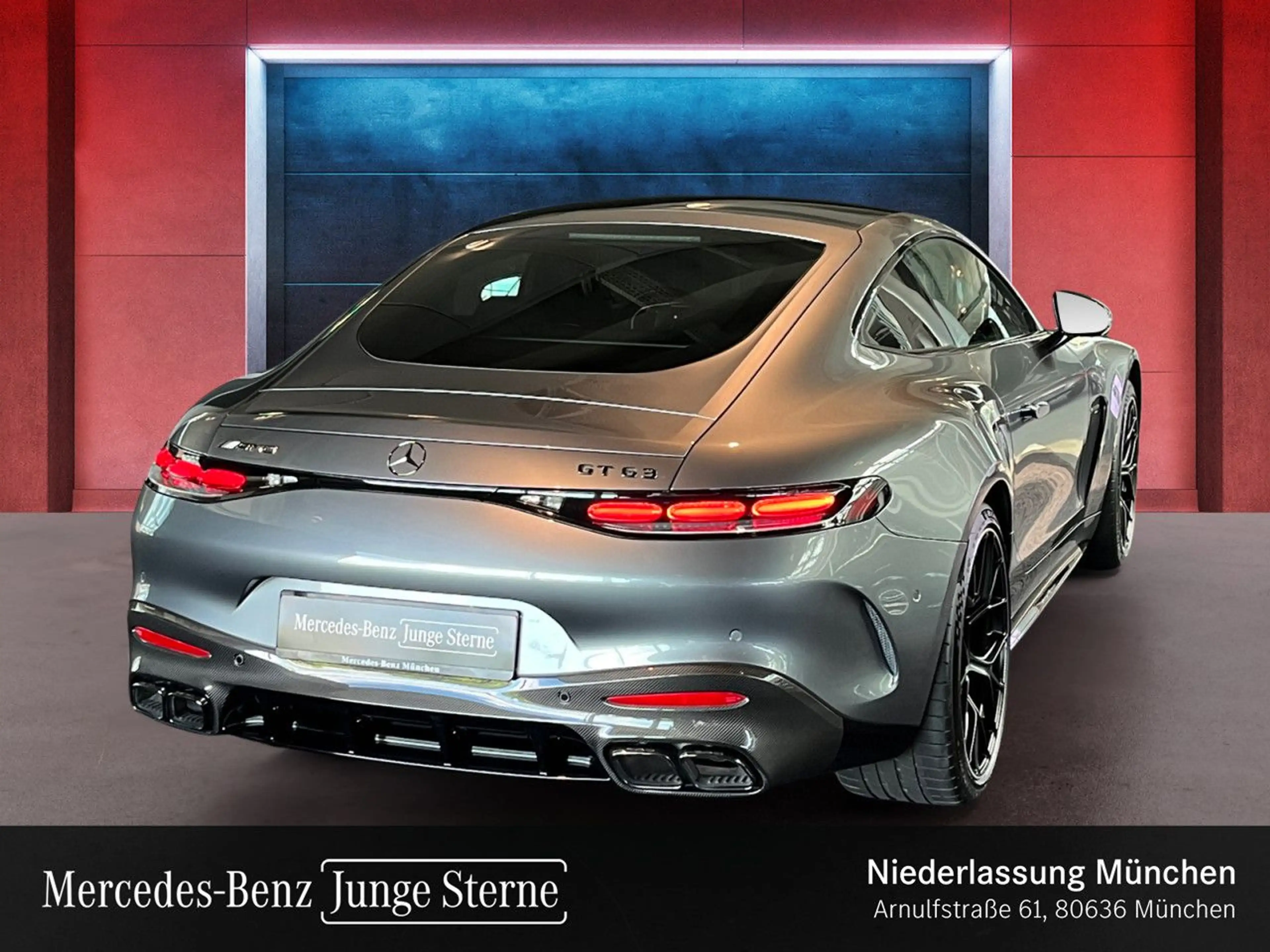 Mercedes-Benz AMG GT 63  Cp. 4M Keramik Carbon Perf-Sitze Pano — photo 5